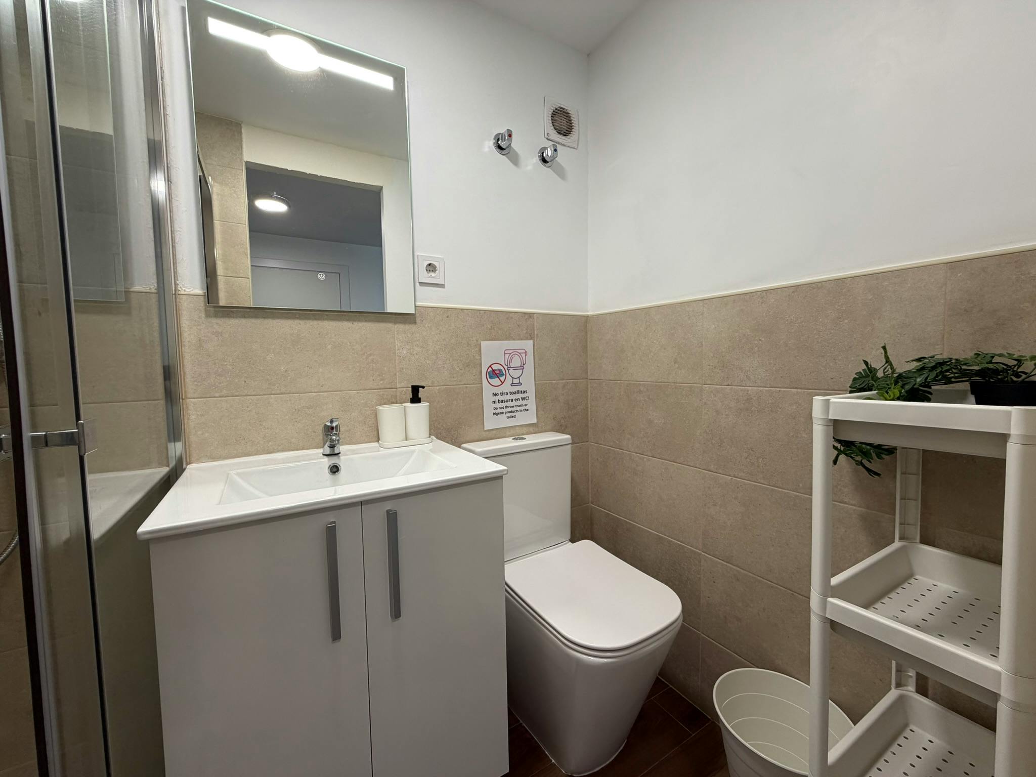 Single room Xirivella, 1 bed, 17m² — photo 4