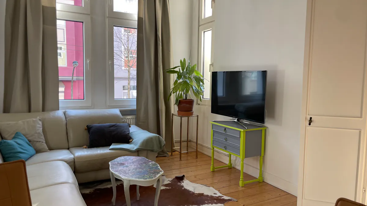 2-Bedroom Apartment in Heresbachstraße, Düsseldorf (1701351) ROOM