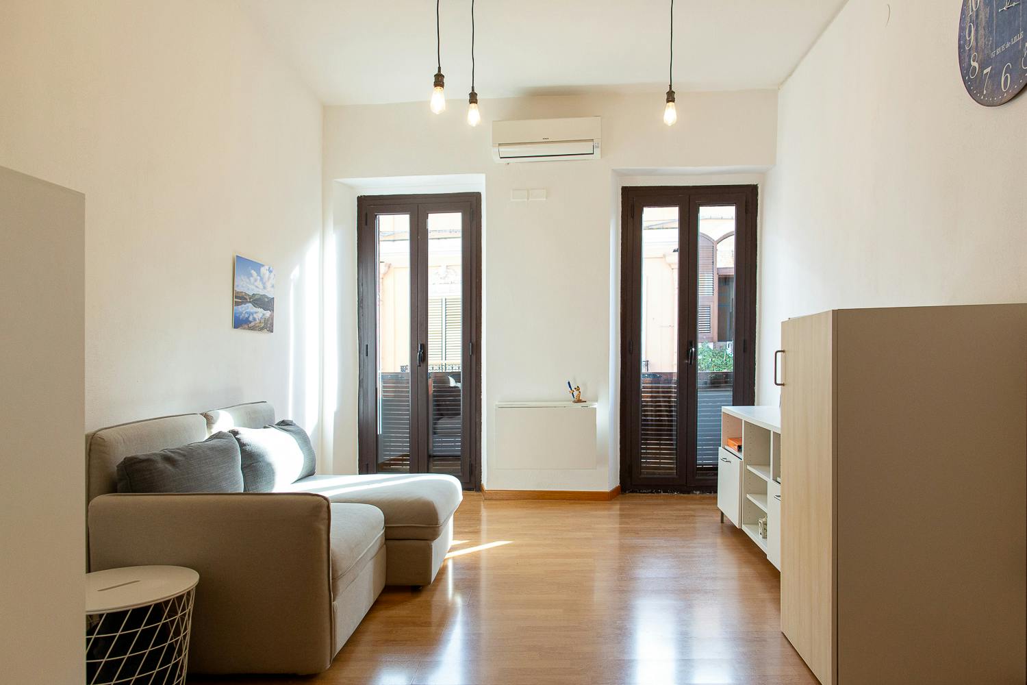 Apartment for rent for €1,400 per month in Cagliari, Via Giardini