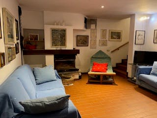House for rent for €1,300 per month in Casciago, Via Campi Aperti