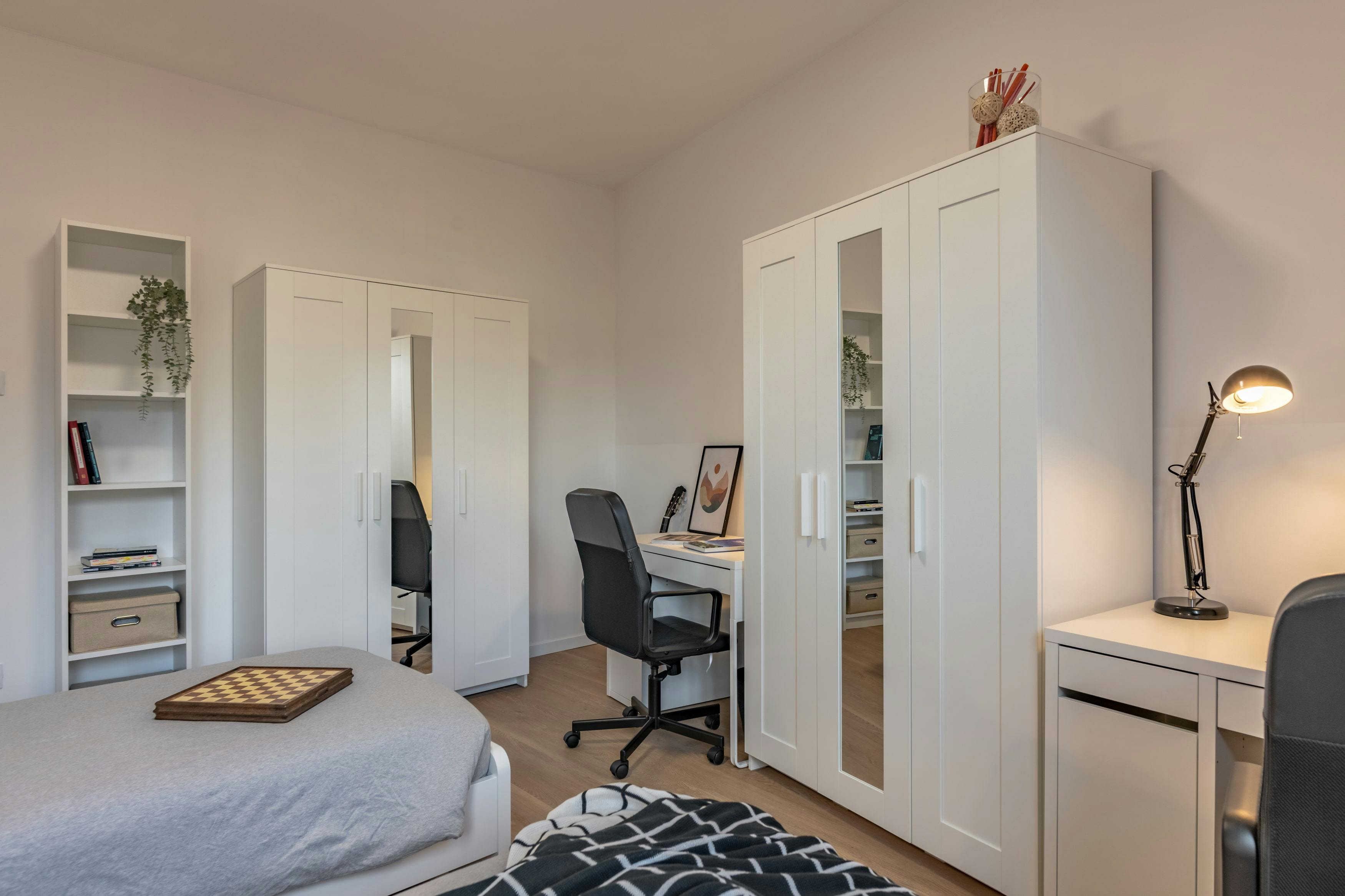 preview gallery tile