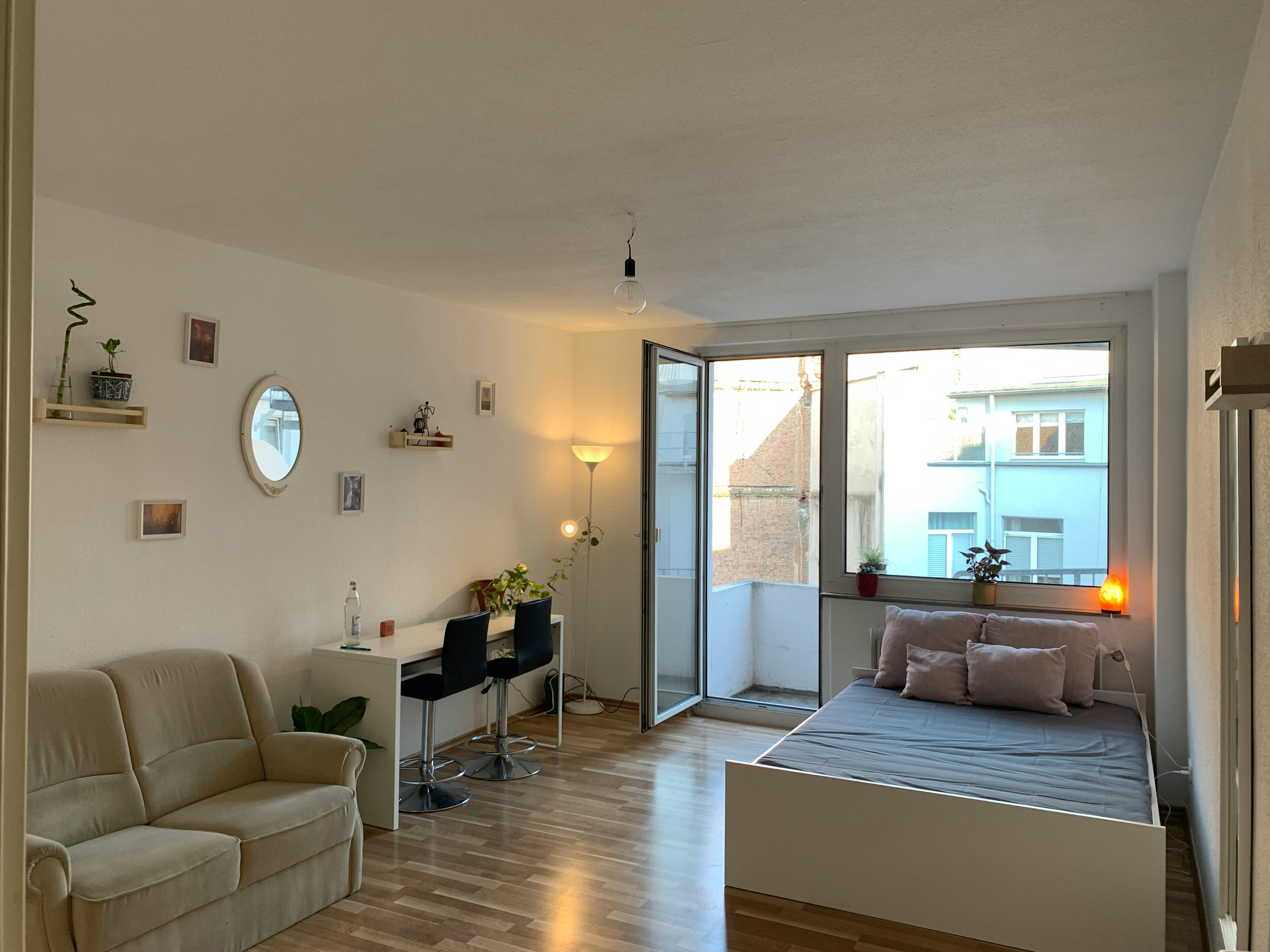 Квартира сдается в аренду за 1 180 € в месяц в Köln, Friesenplatz