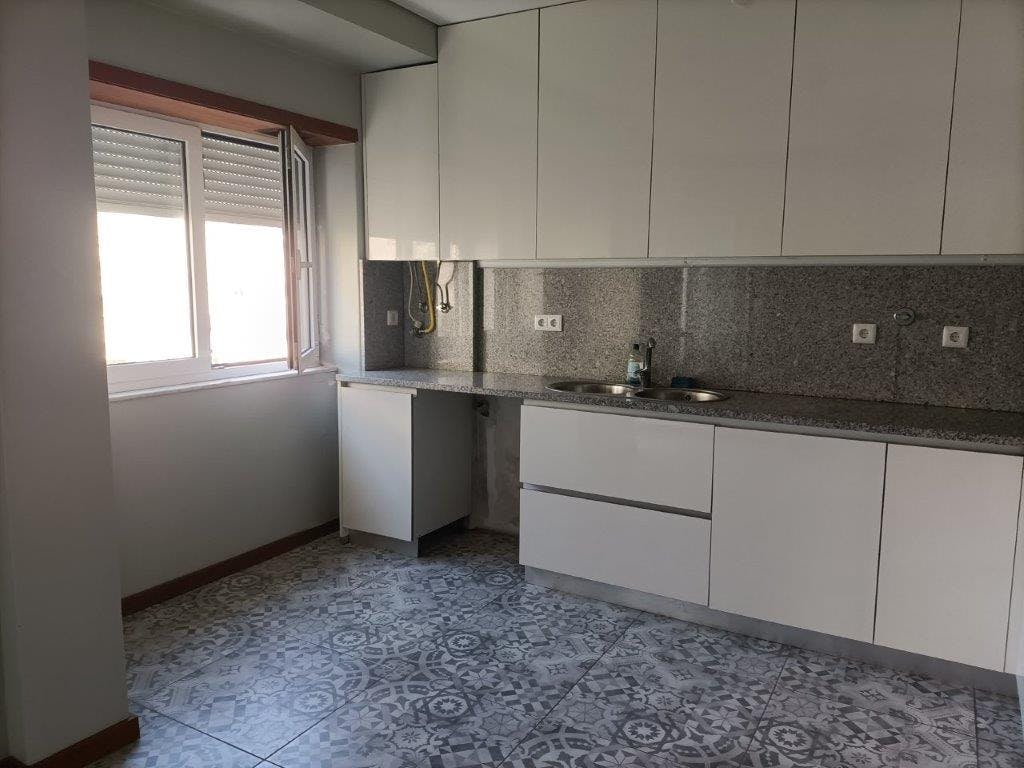 Appartement à louer pour 970 €/mois à Braga, Avenida João XXI