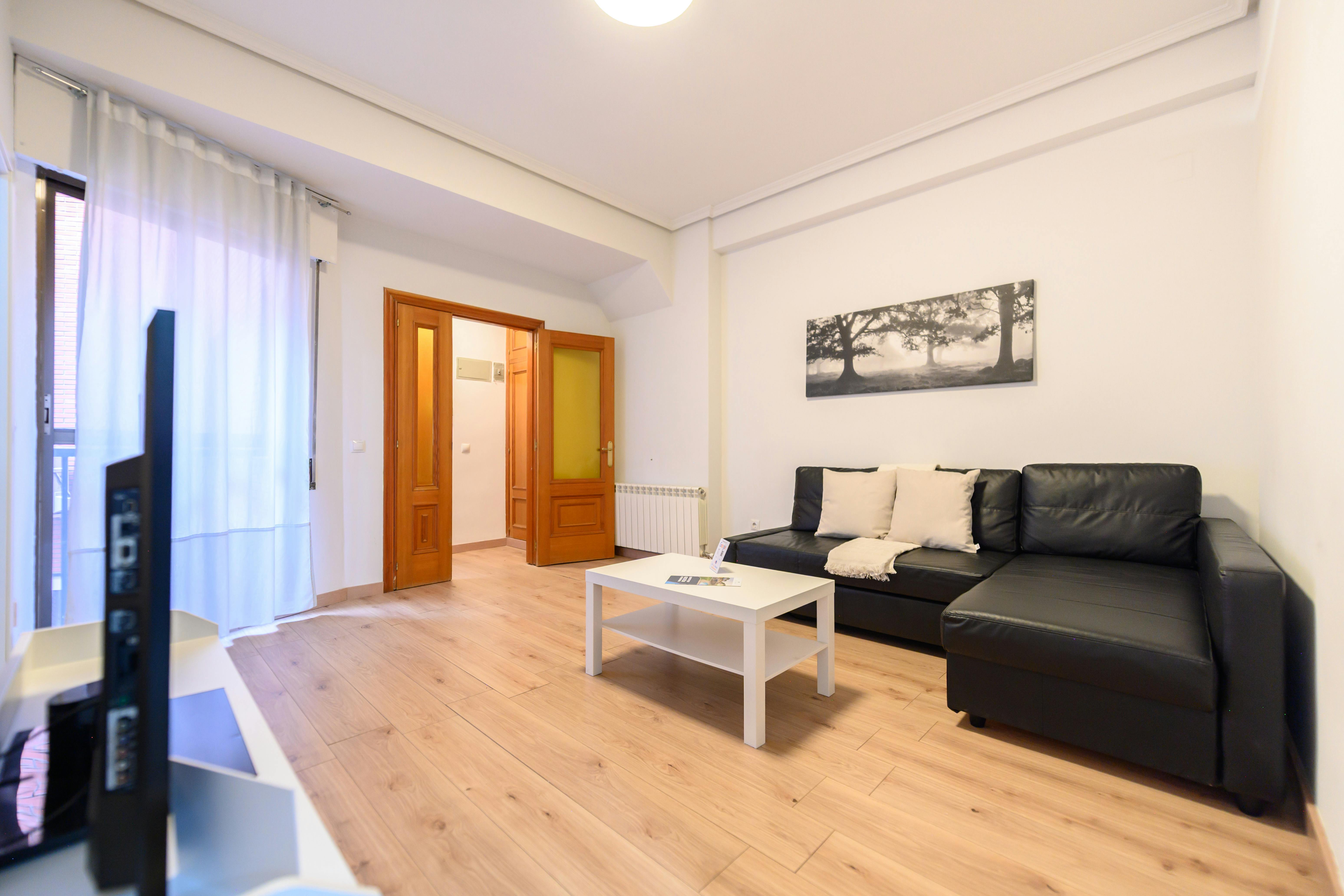 2-Bedroom Apartment in Calle de la Aduana, Madrid (1701850) ROOM