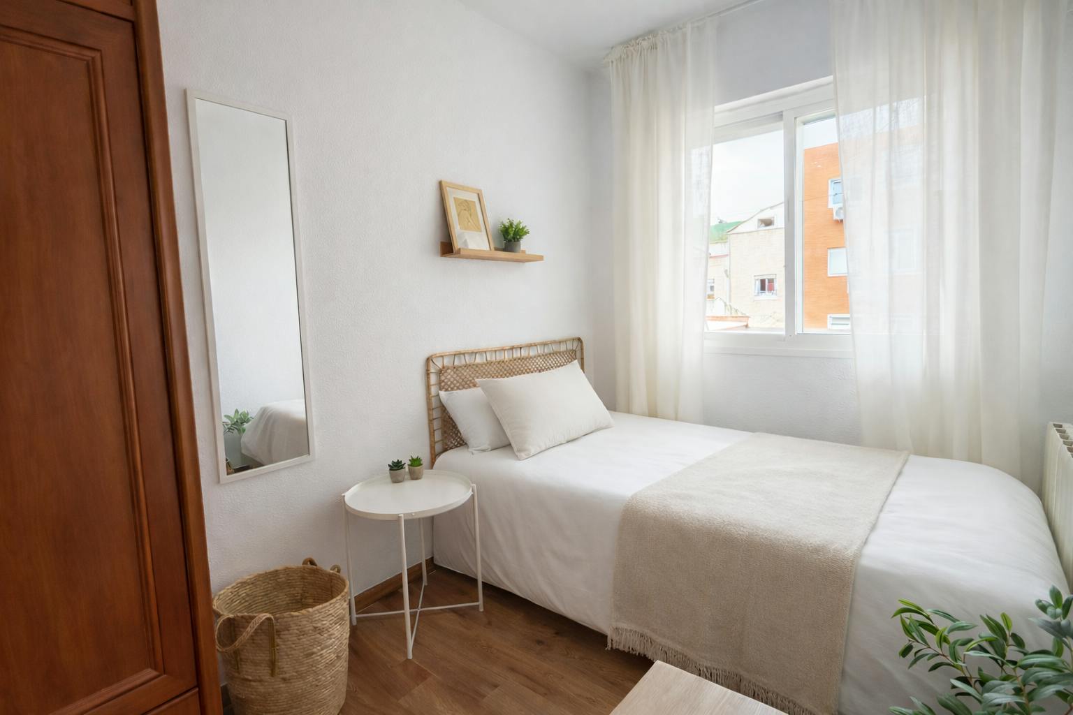 Calle de Marcelina, Madrid preview