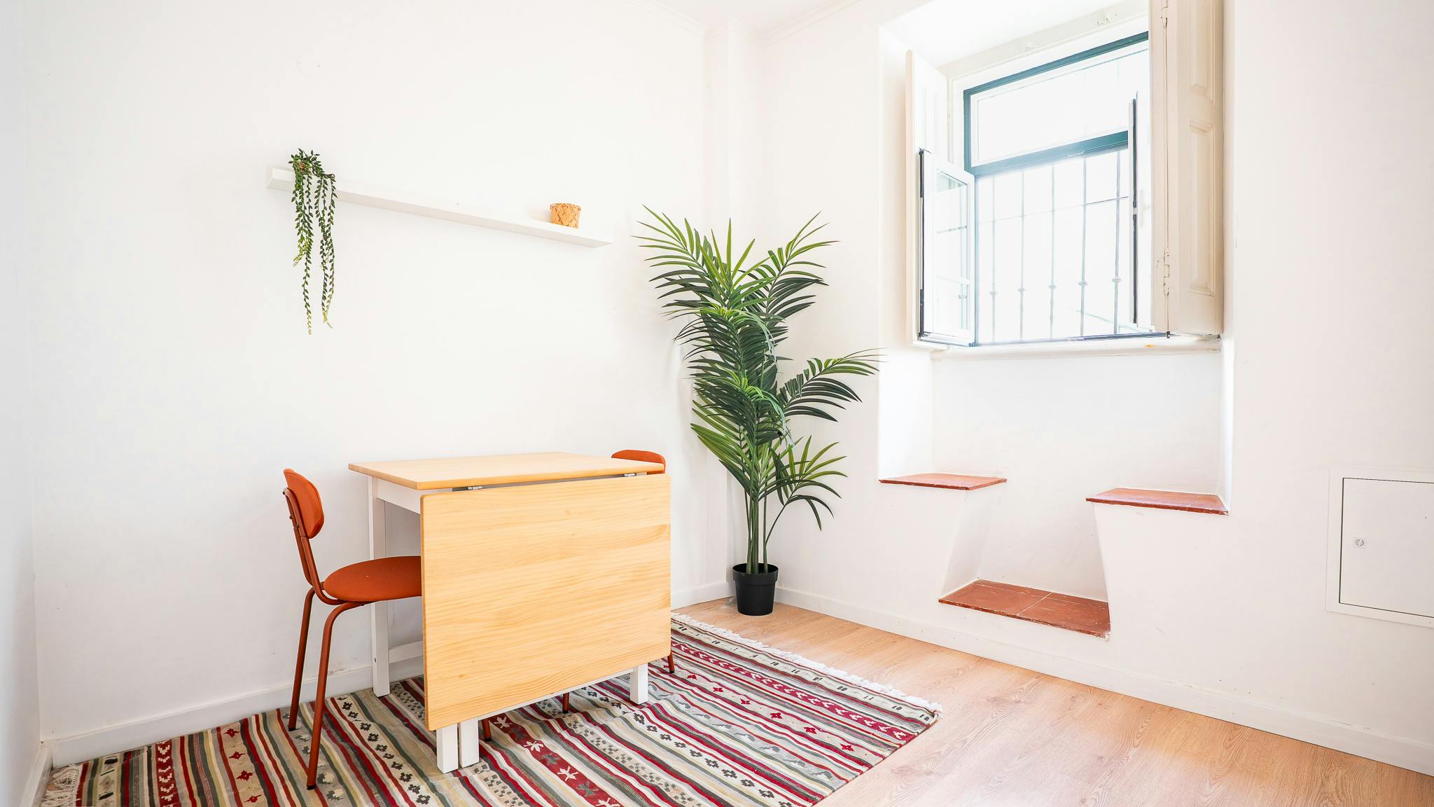 Appartement à louer pour 1 100 €/mois à Lisbon, Beco de Santa Helena