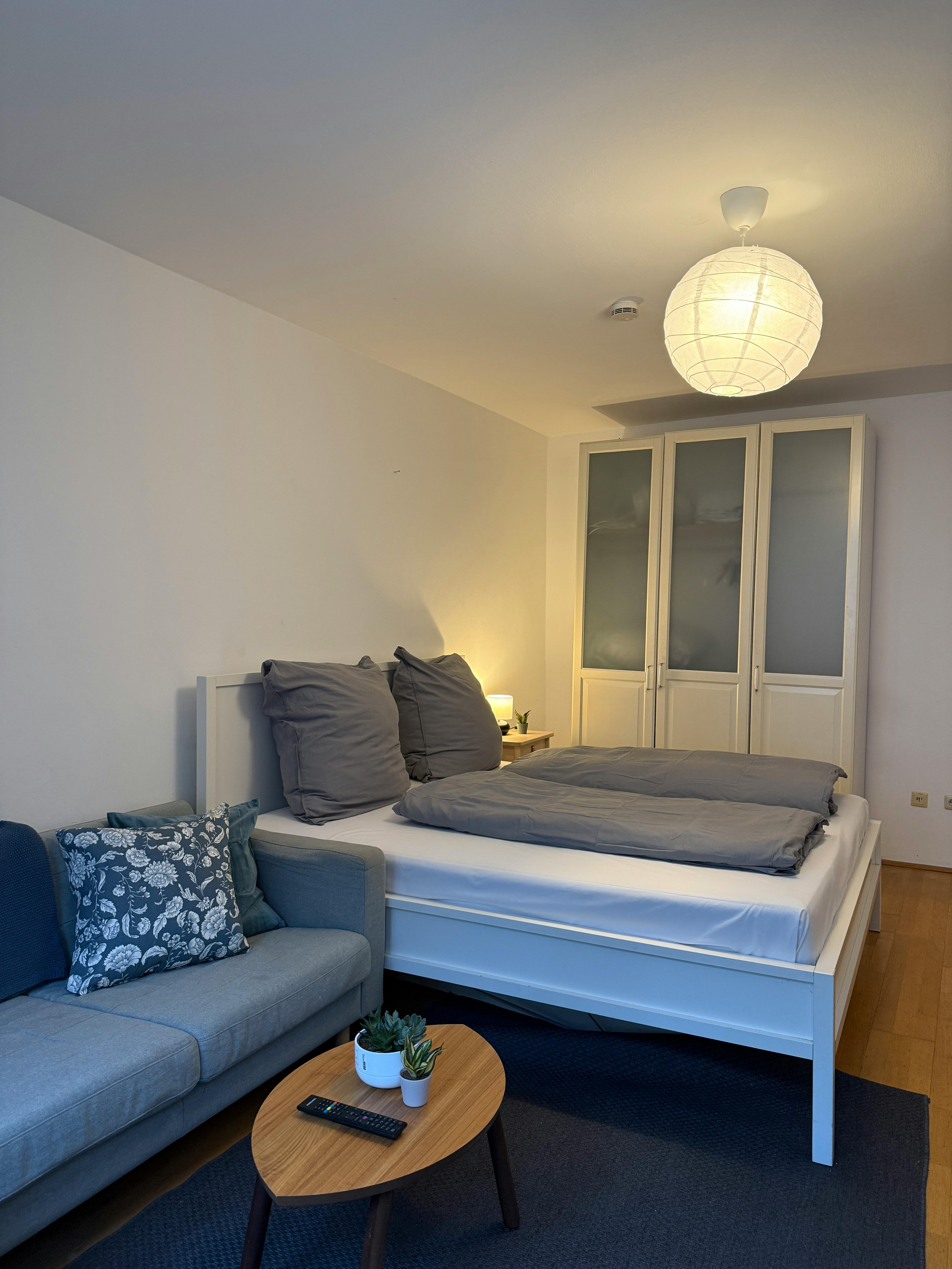 Apartment for rent for €1,590 per month in Munich, Fliegenstraße