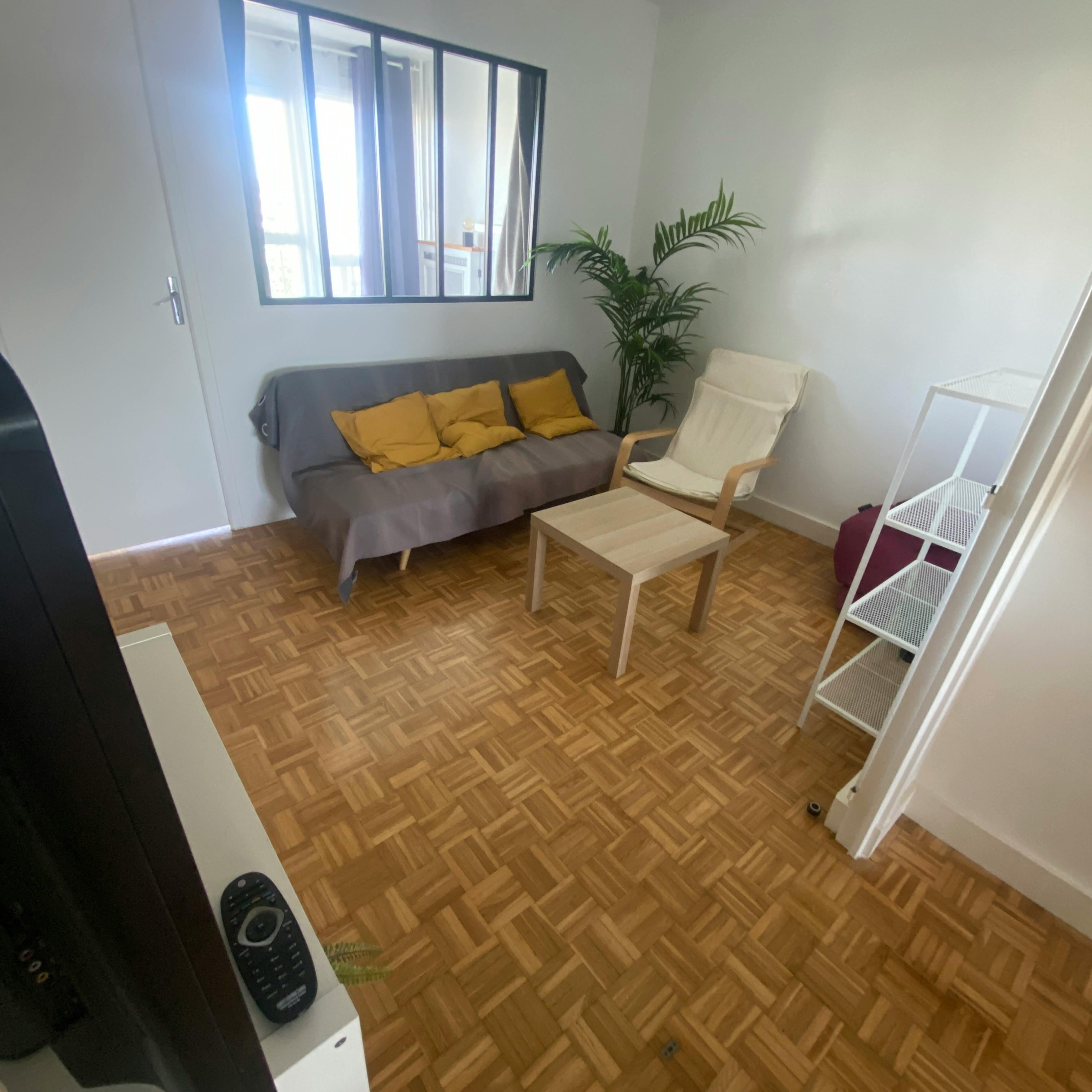 Single room Paris, 1 bed, 11m² — photo 10