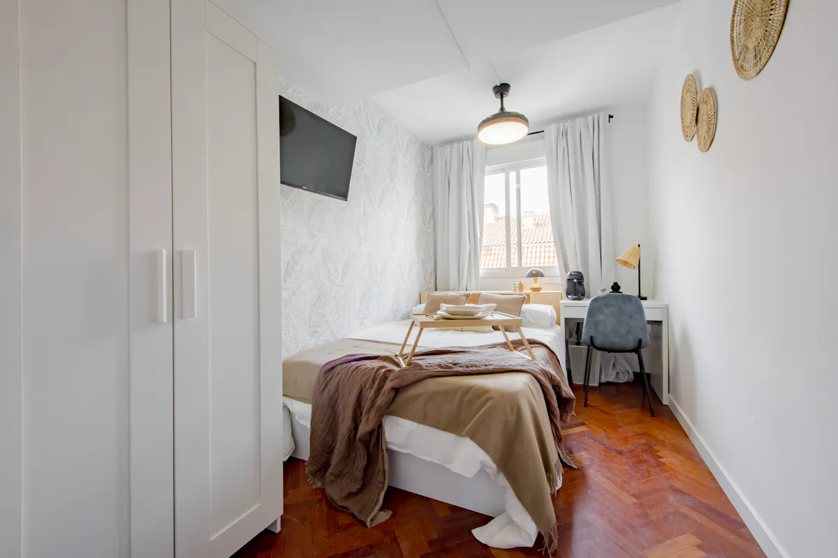 Private room in Calle de Ulises, Madrid (1702077) ROOM