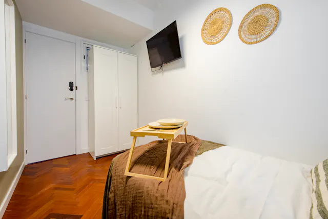 Private room in Calle de Ulises, Madrid (1702085) room image 2