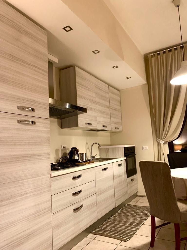 Lägenhet att hyra för 1 490 € i månaden i Milan, Via Luigi Ornato