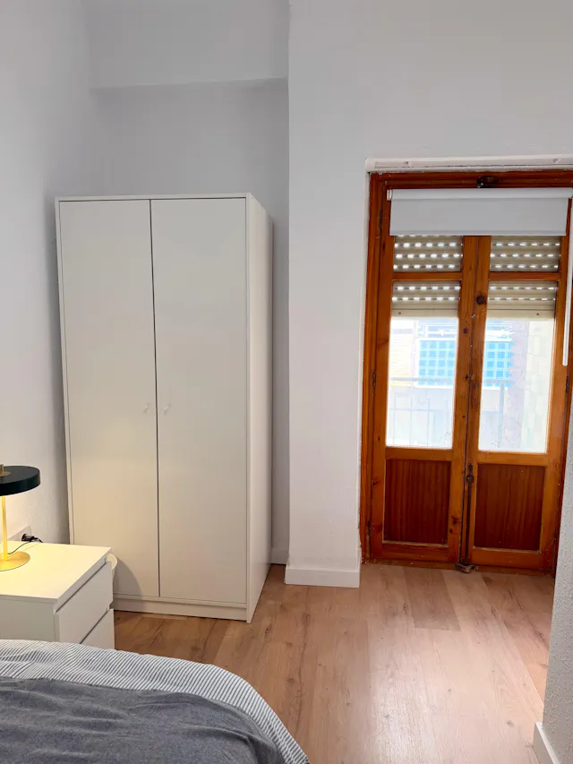 Private room in Carrer Julio Colomer, Valencia (1702108) room image 1