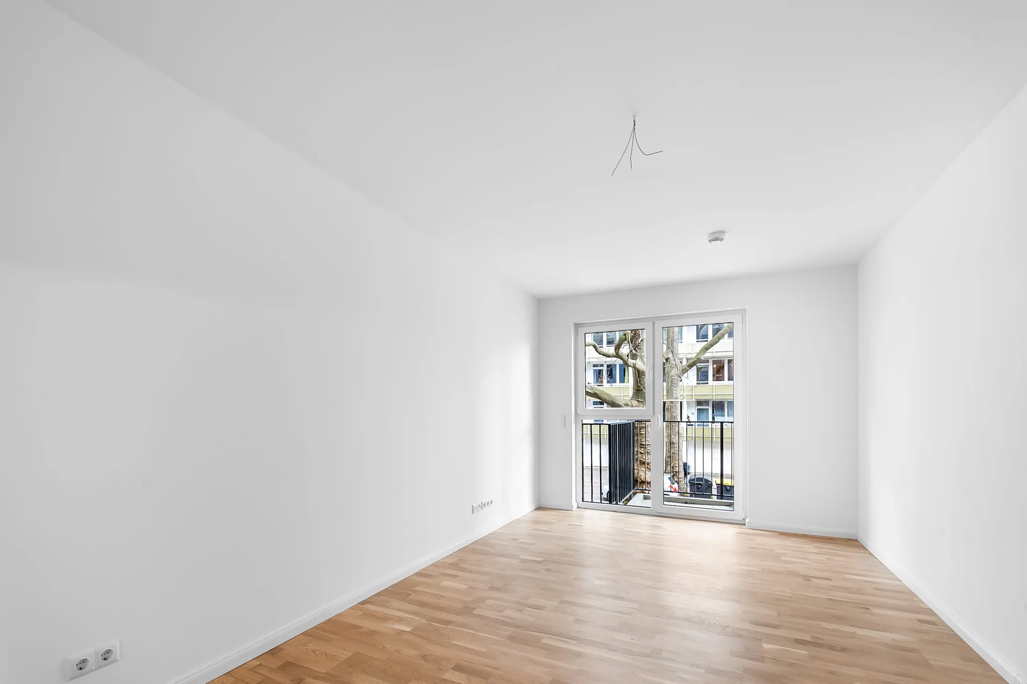 Löwenberger Straße, Berlin preview