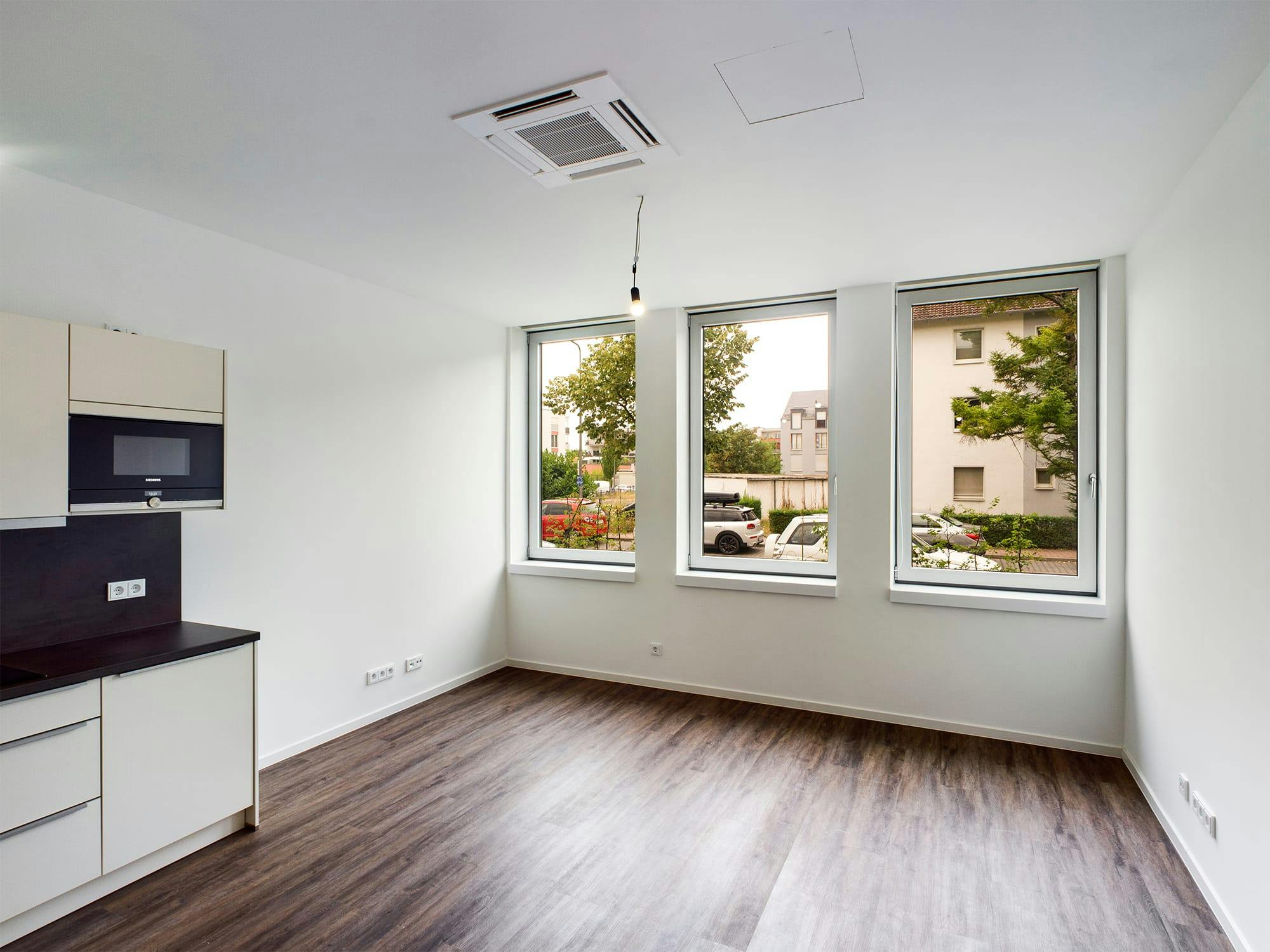 Studio for rent for €1,045 per month in Frankfurt am Main, Elbinger Straße