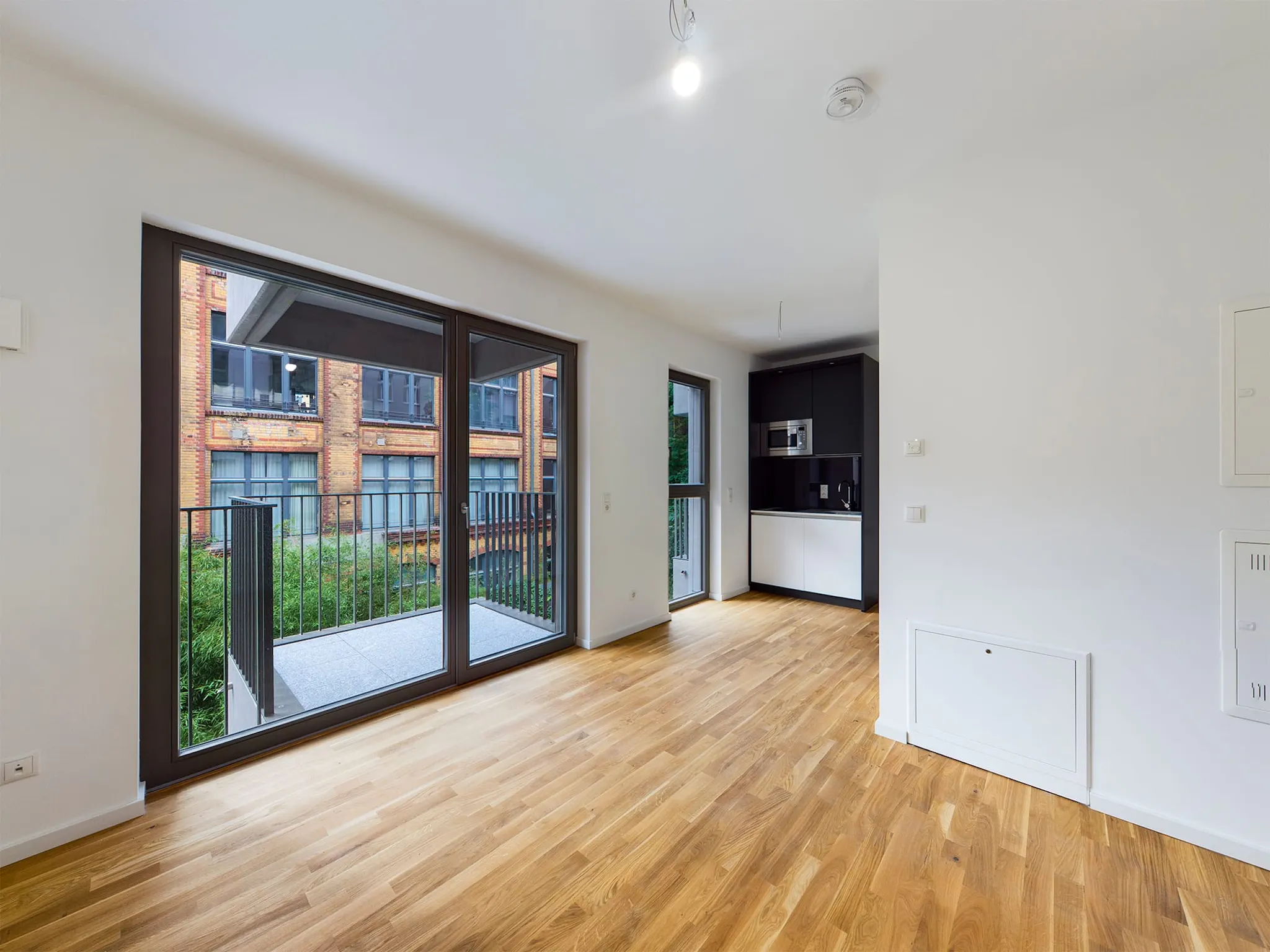 Kiefholzstraße, Berlin preview