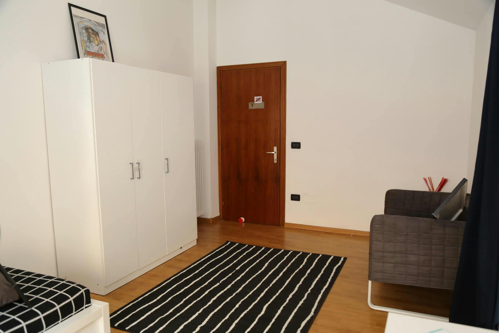 Private room in Via delle Orfane, Trento (1702332) room image 2
