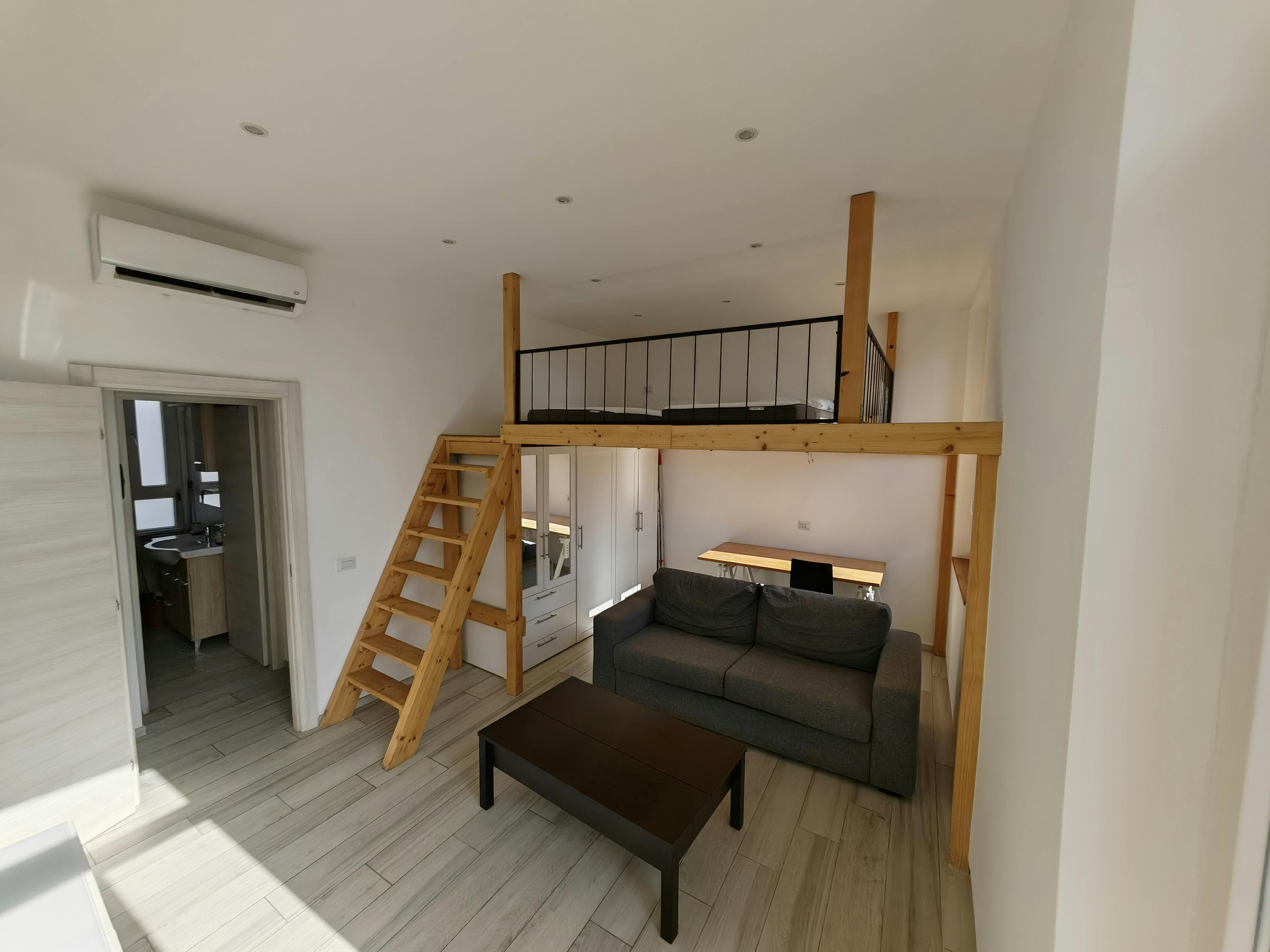 Apartment for rent for €950 per month in Milan, Via San Dionigi