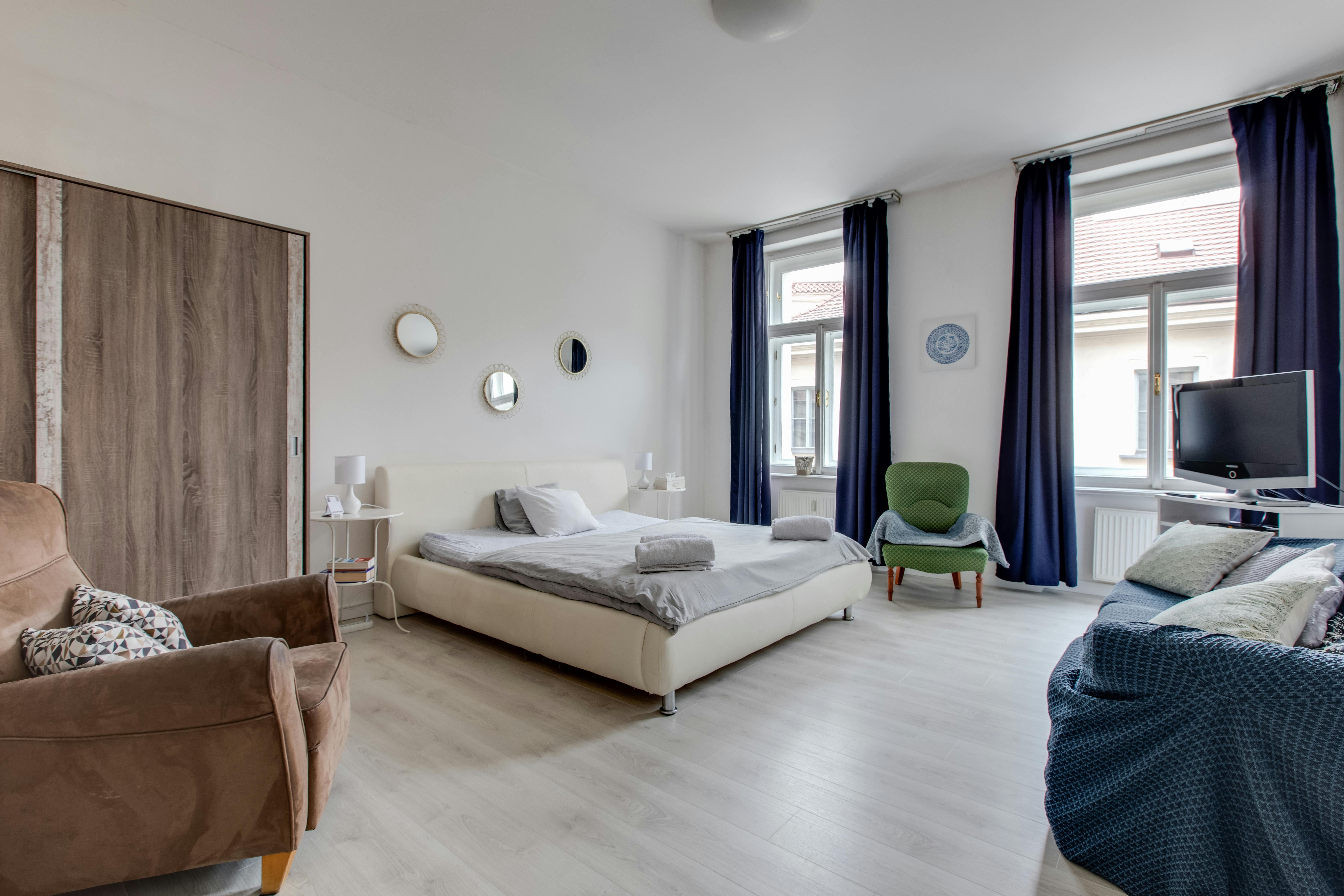 Apartment for rent for CZK 39,900 per month in Hlavní město Praha, Masná