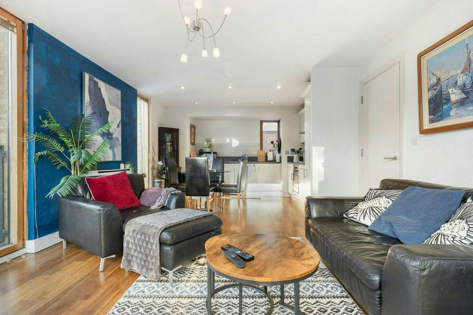 Apartamento en alquiler por 4236 GBP al mes en London, Watermill Way