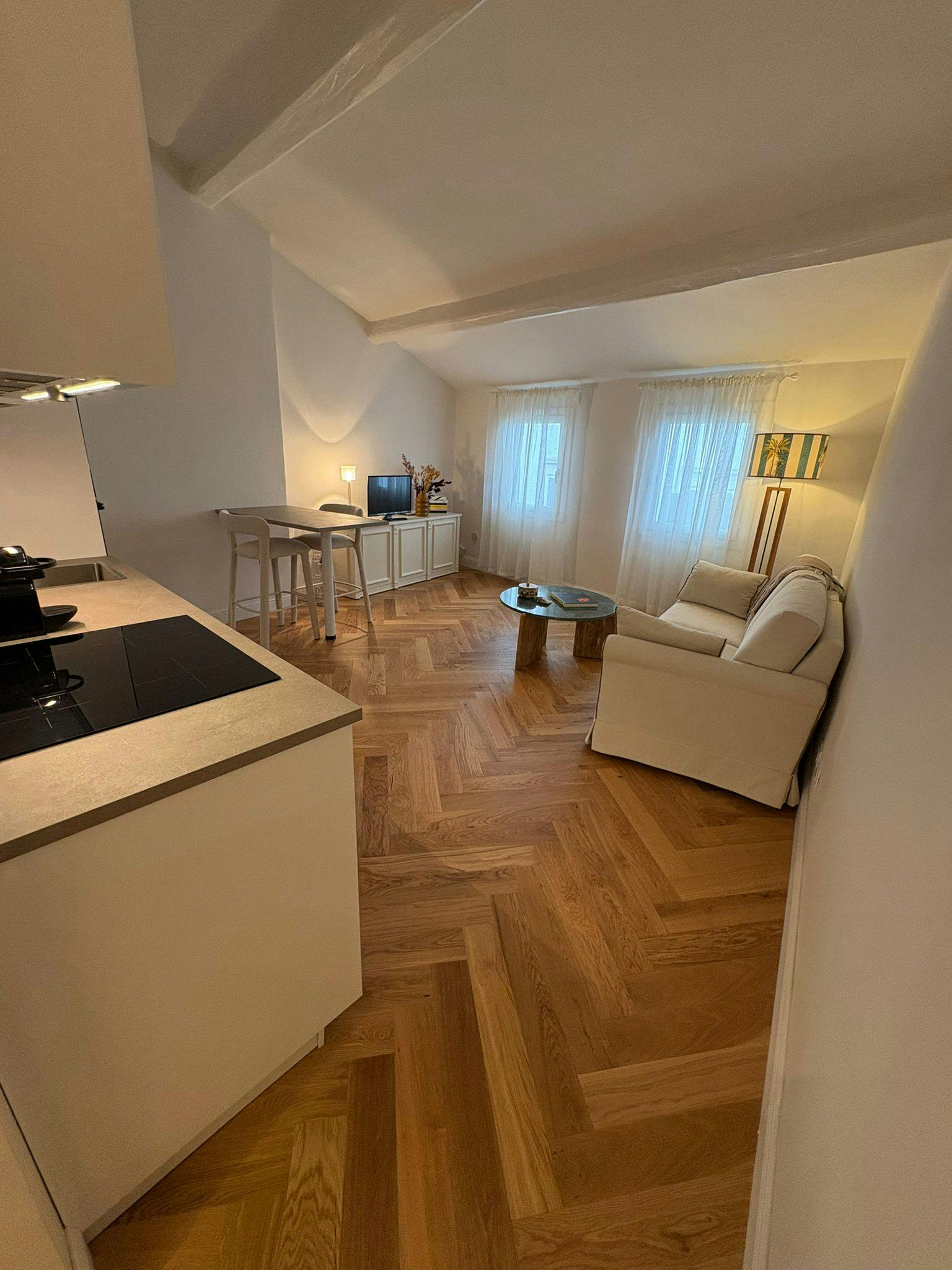 Via del Leone, Florence preview