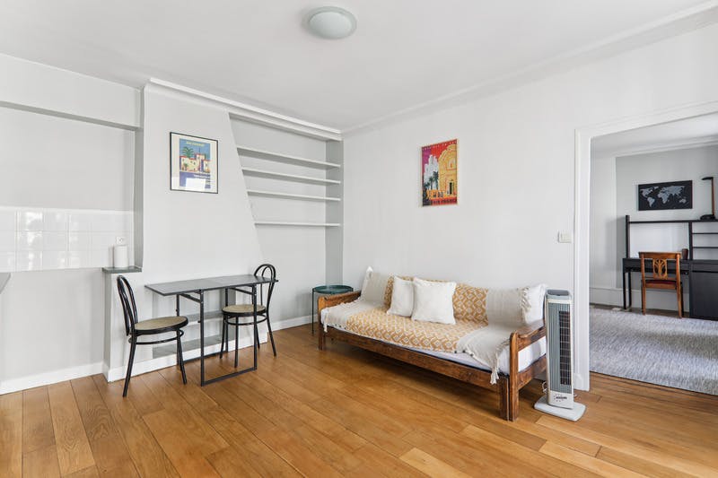 1-Bedroom Apartment in Rue de Charenton, Paris (1702470) ROOM