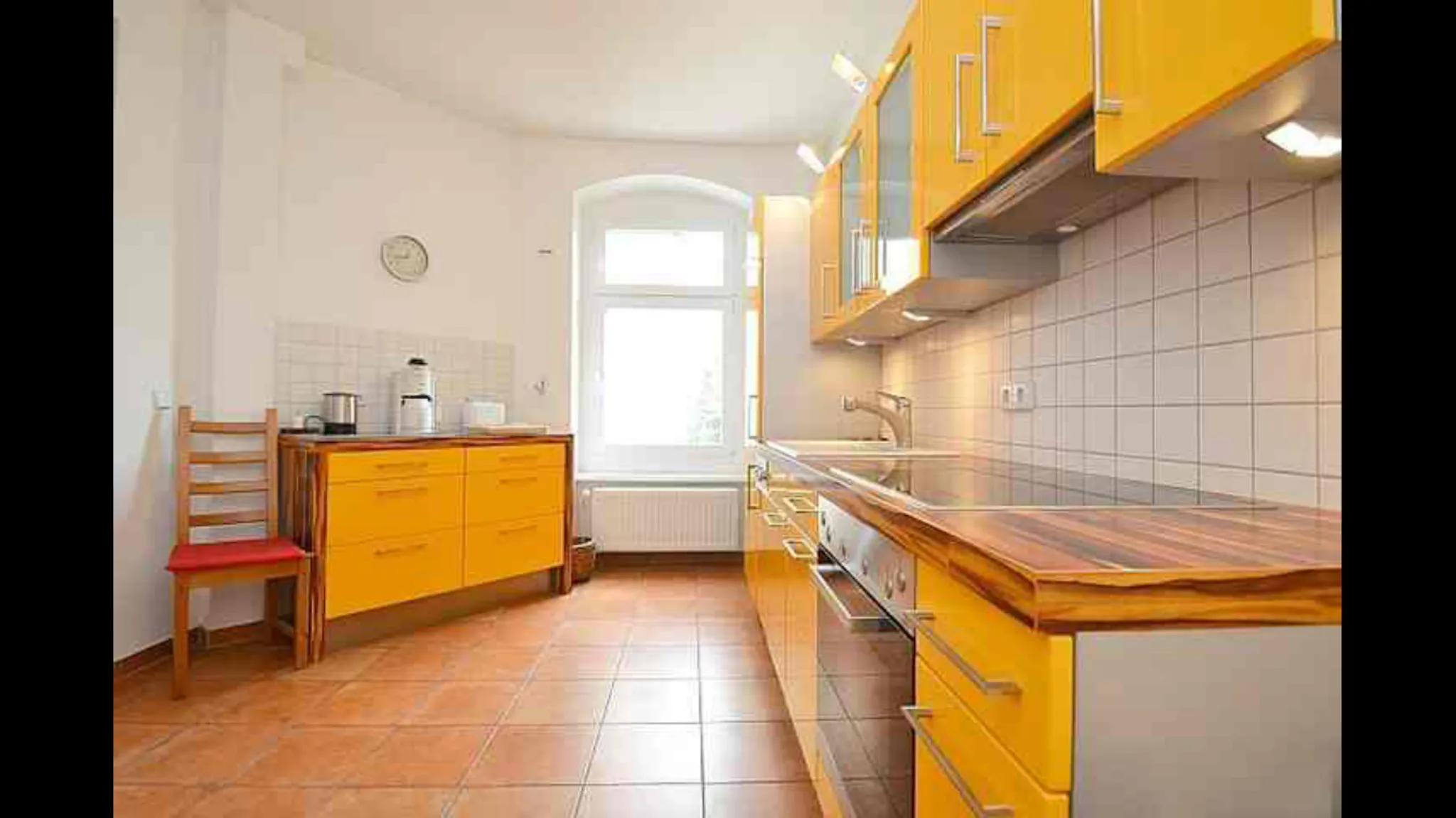 Emdener Straße, Berlin preview