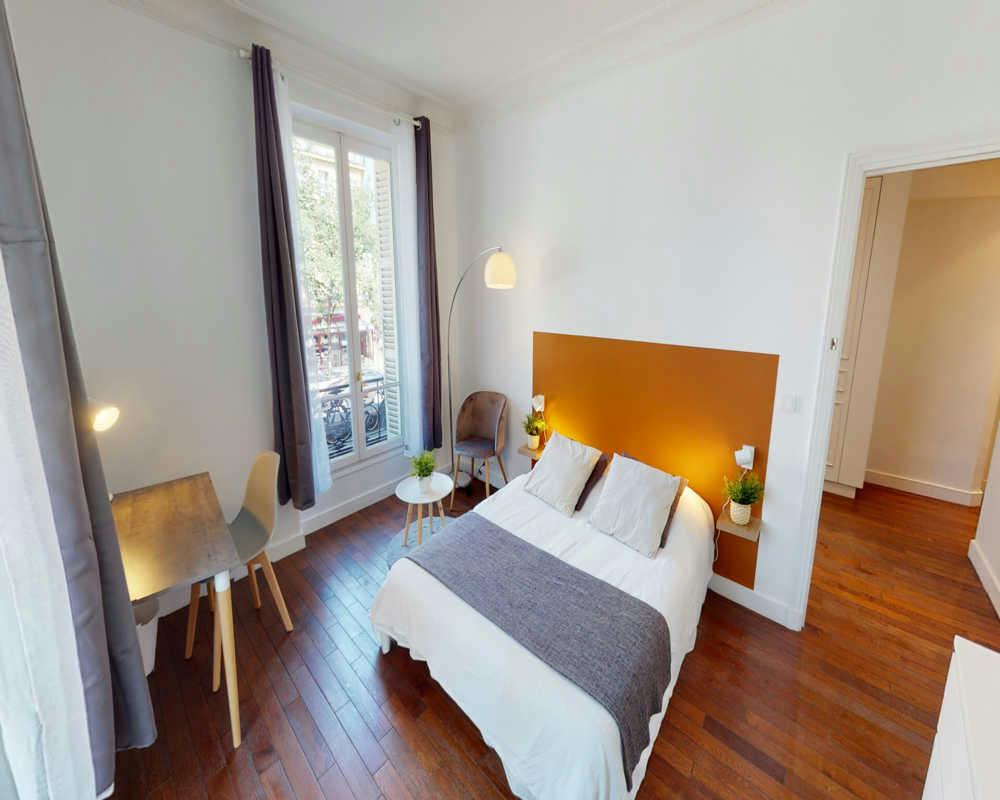 Private room in Rue de Tilsitt, Paris (1702705) room image 1