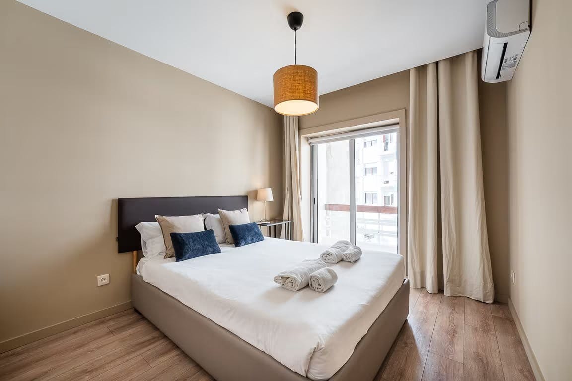 Rua de Santa Catarina, Porto preview