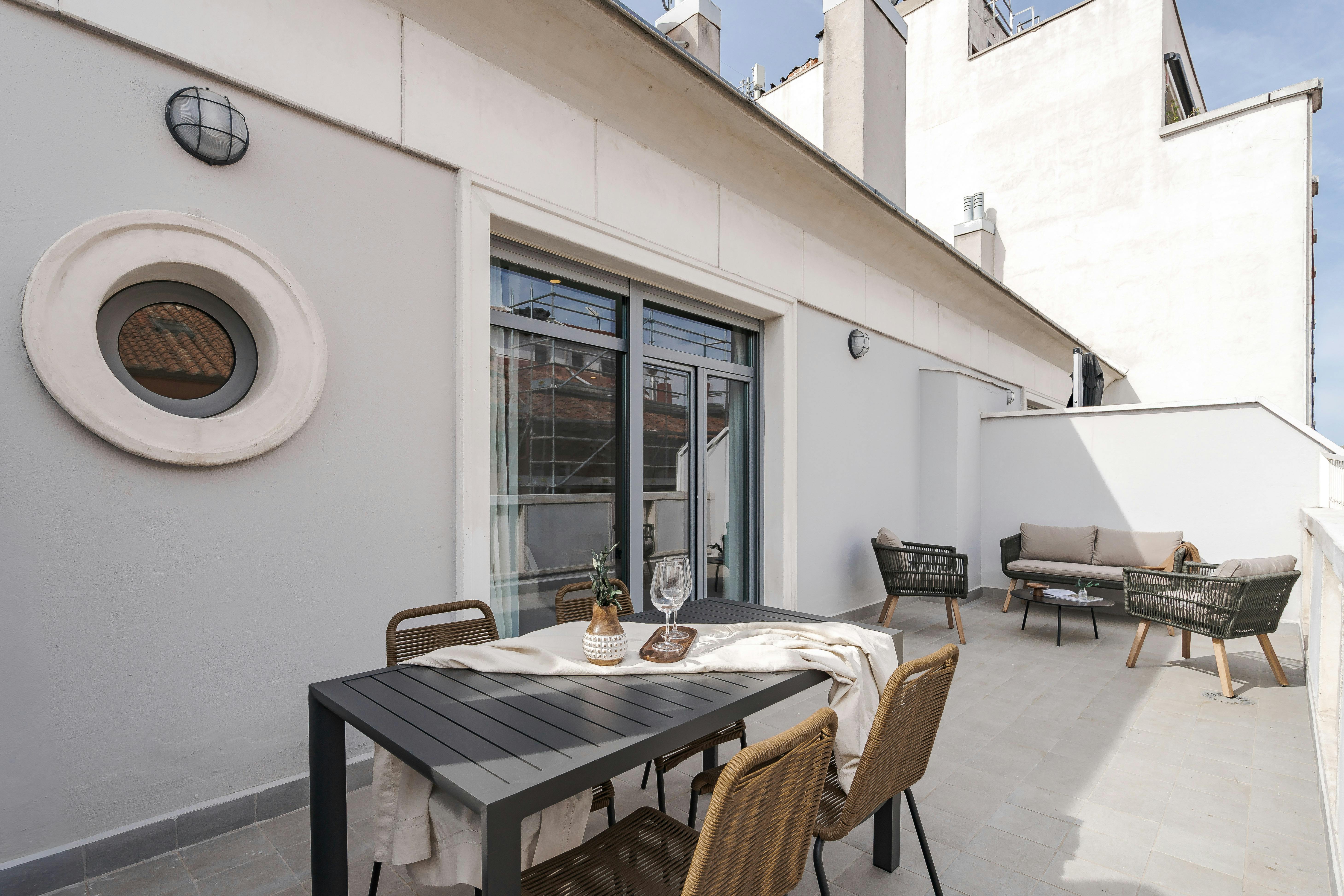 Calle de la Farmacia, Madrid preview