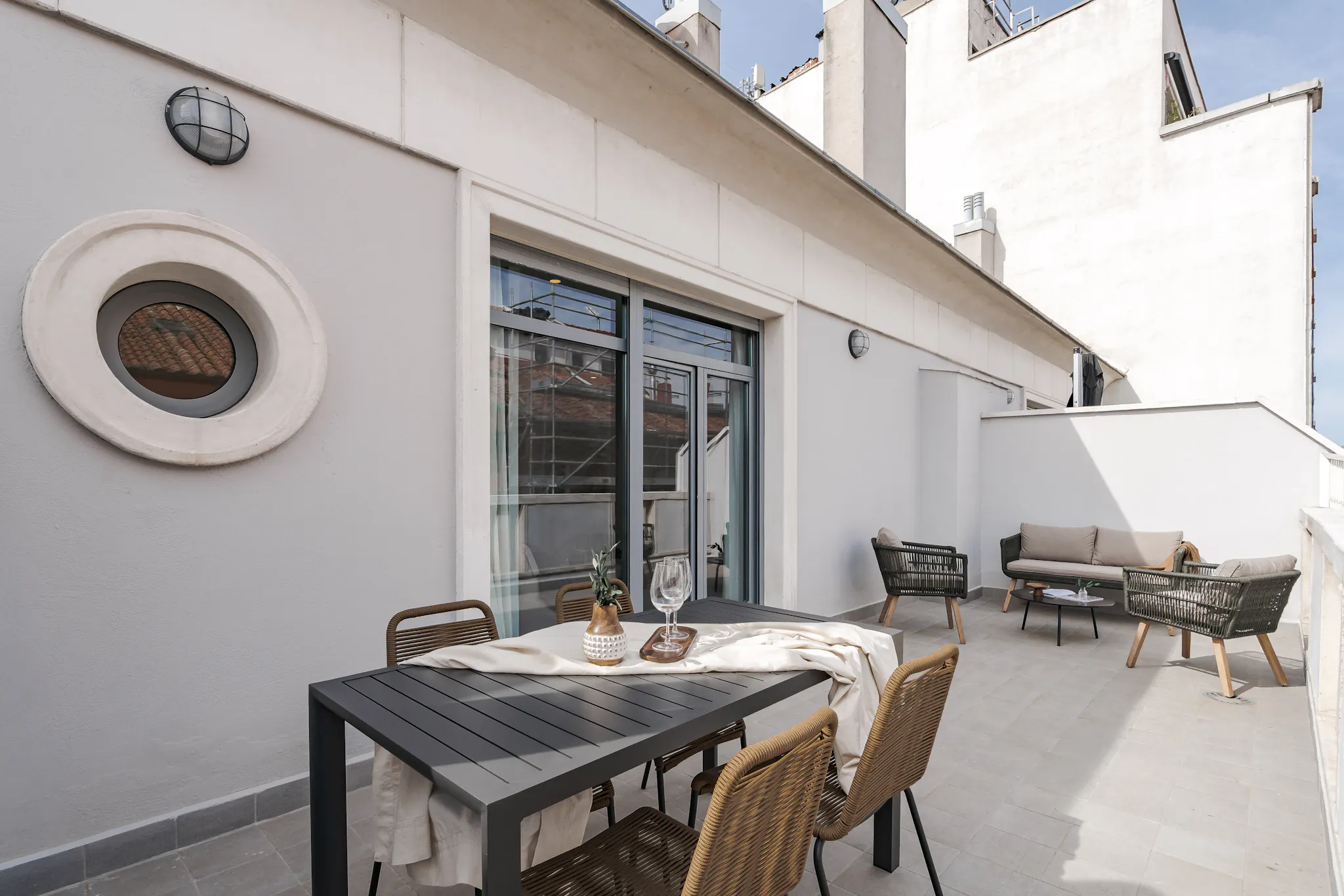 Calle de la Farmacia, Madrid preview