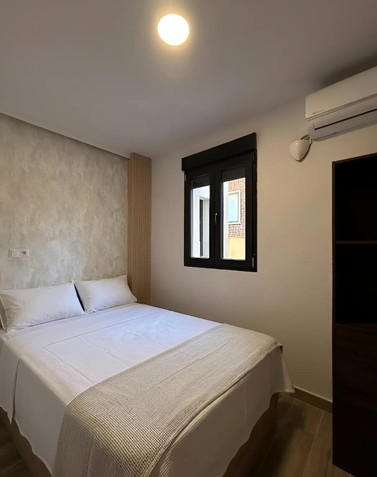 Calle de Brescia, Madrid preview