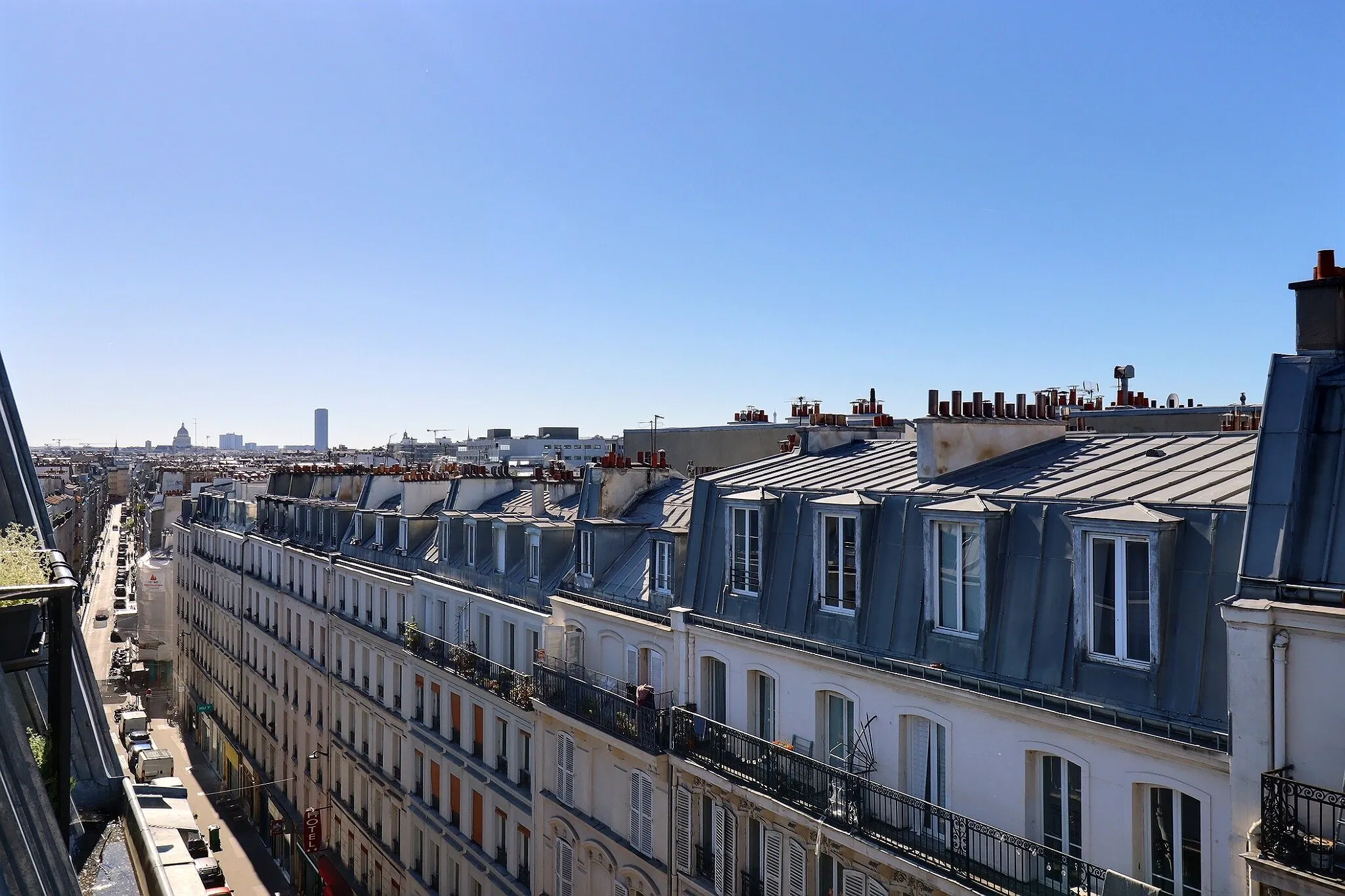 1-Bedroom Apartment in Boulevard Voltaire, Paris (1702788) ROOM 1