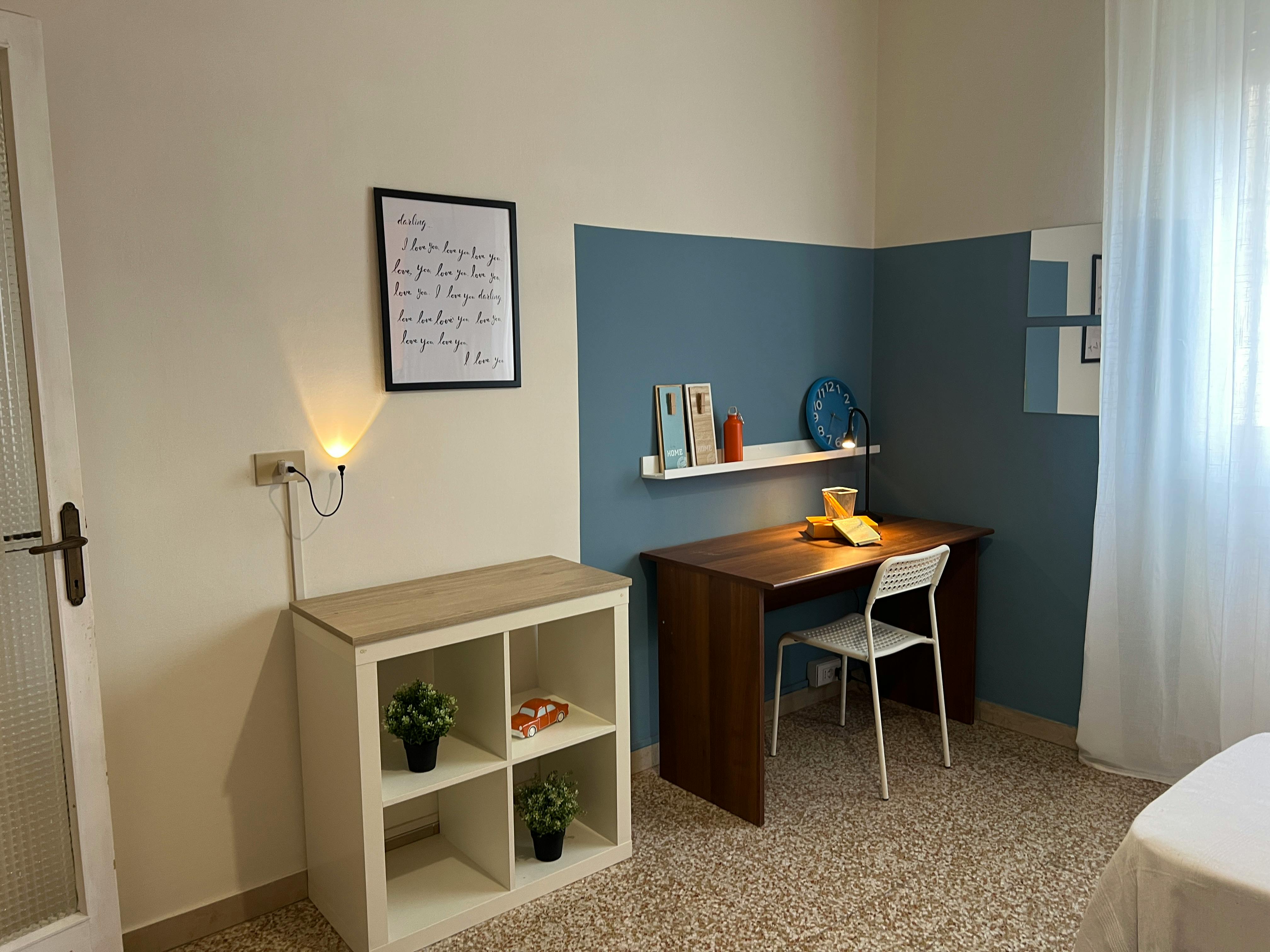 Shared room for rent for €650 per month in Pavia, Via Tommaso Bianchi