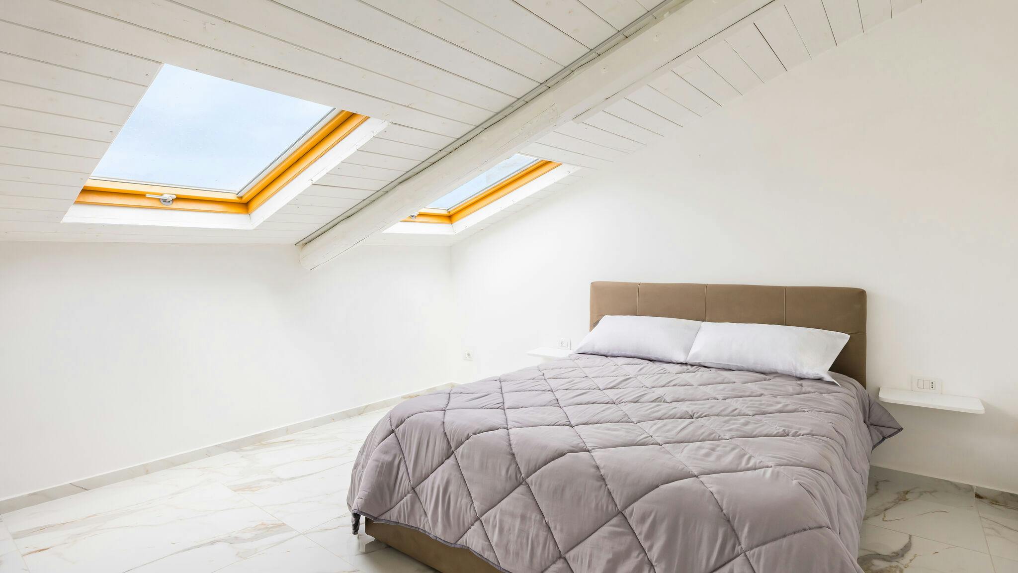 Apartment for rent for €1 per month in Naples, Corso Giuseppe Garibaldi