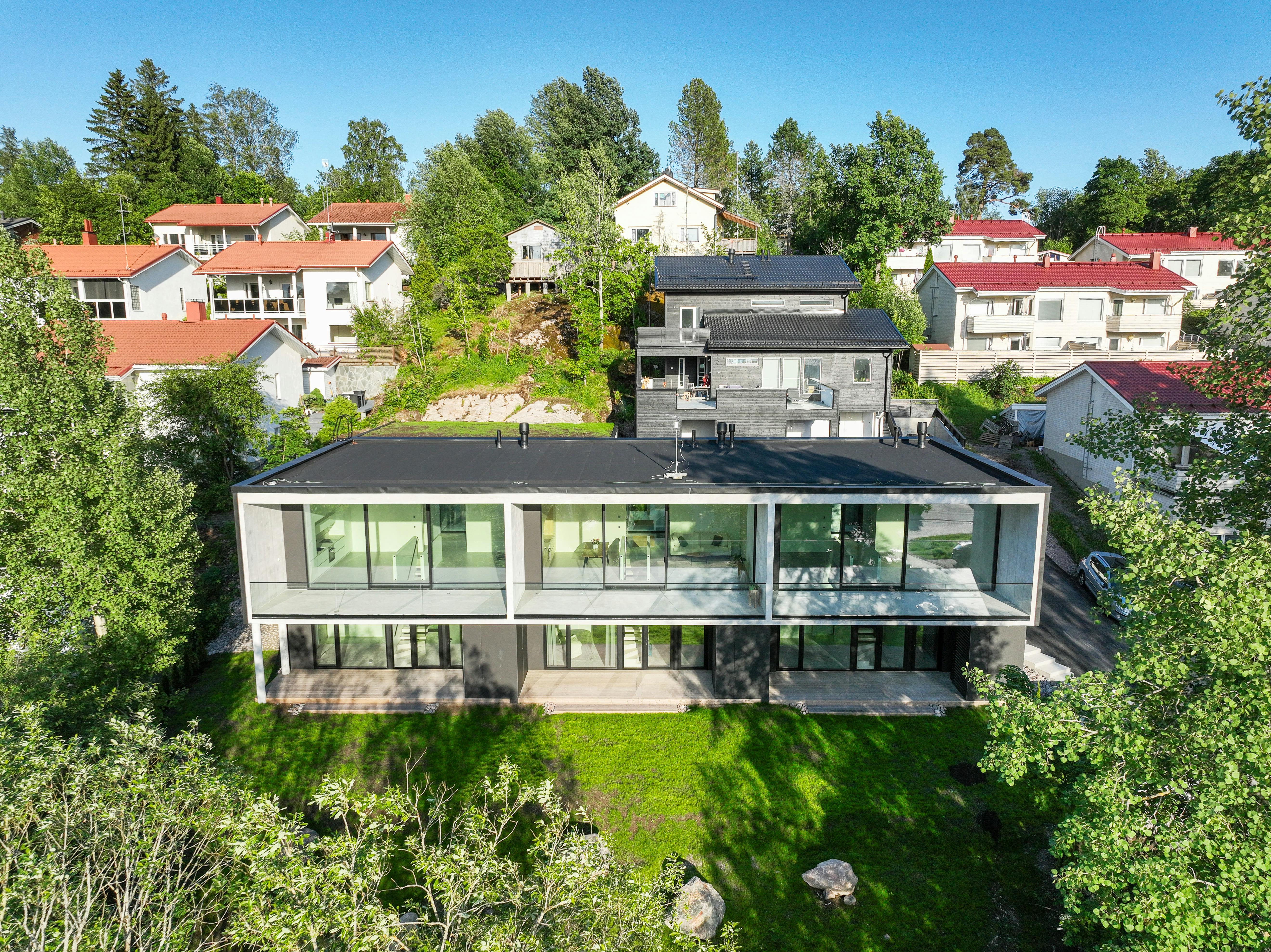 Building for rent for €5,500 per month in Espoo, Räävelintie
