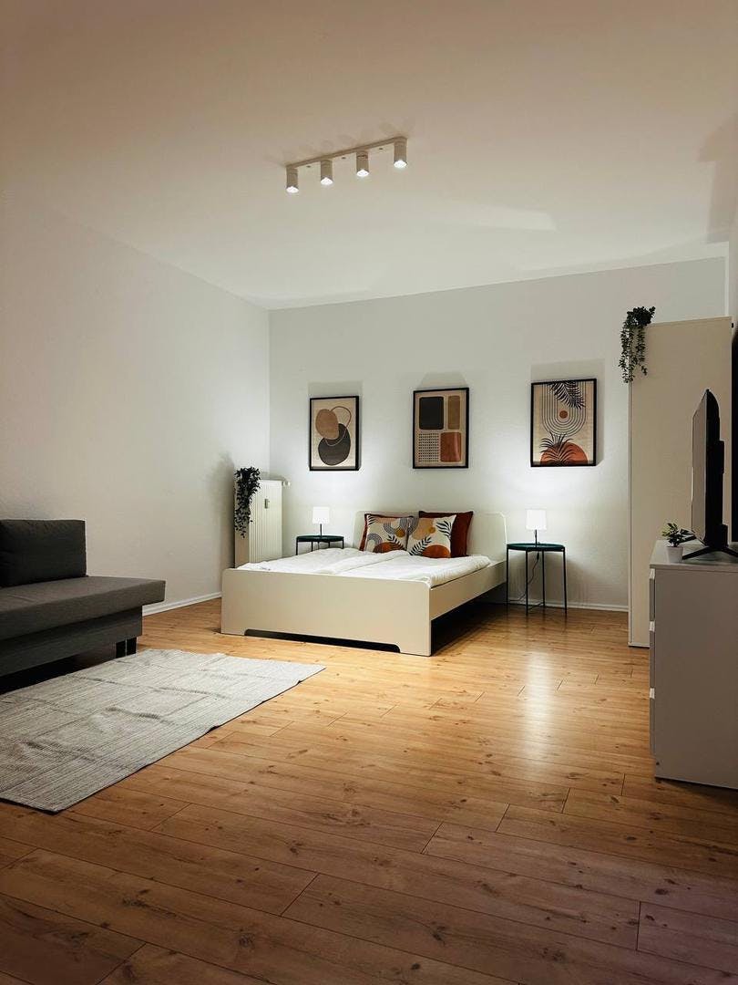 Apartment for rent for €800 per month in Berlin, Belziger Straße