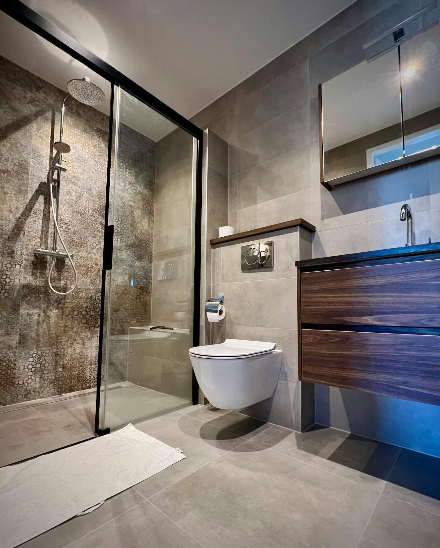 preview gallery tile