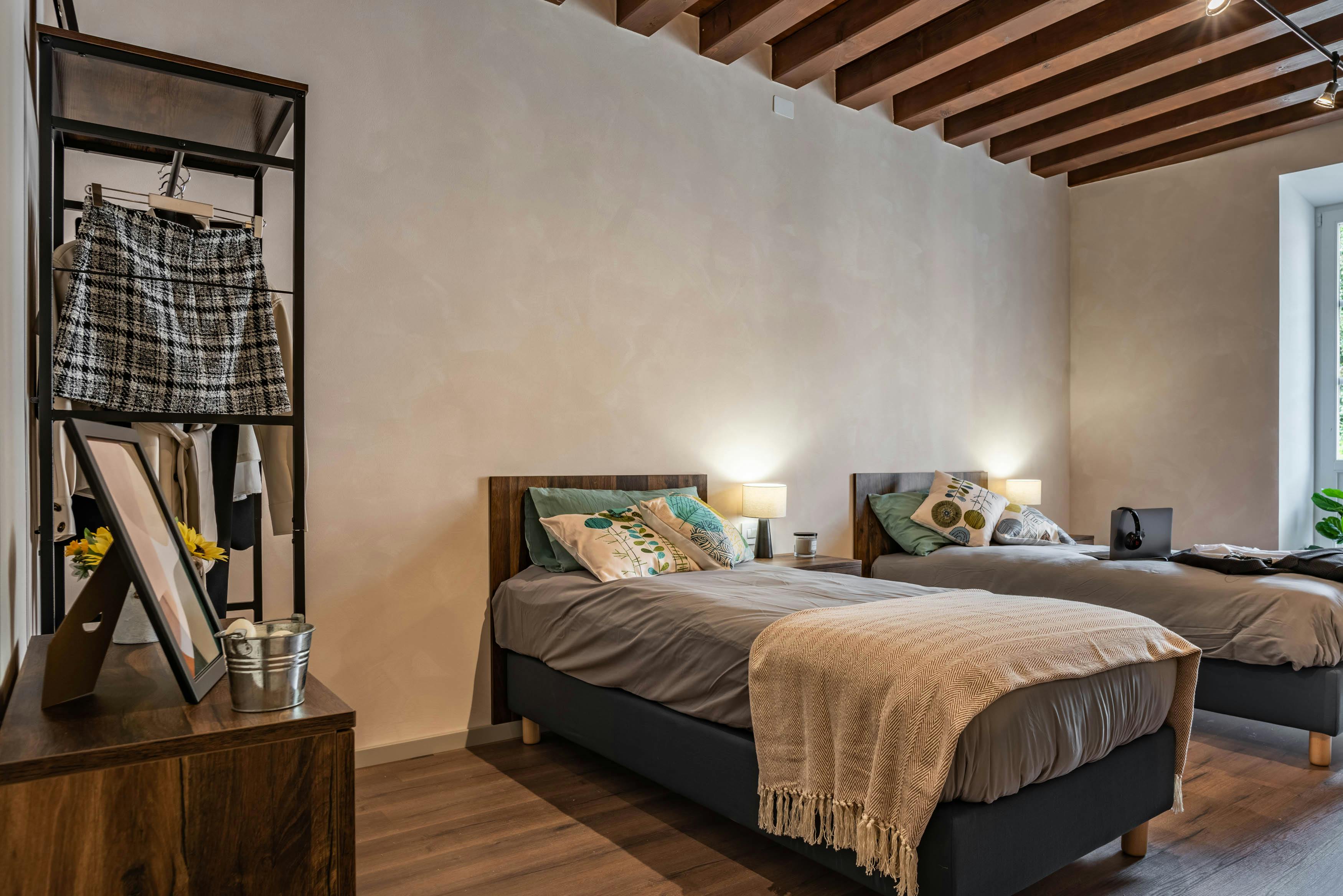 Shared room in Via Paganini, Rovereto (1703196) room image 1