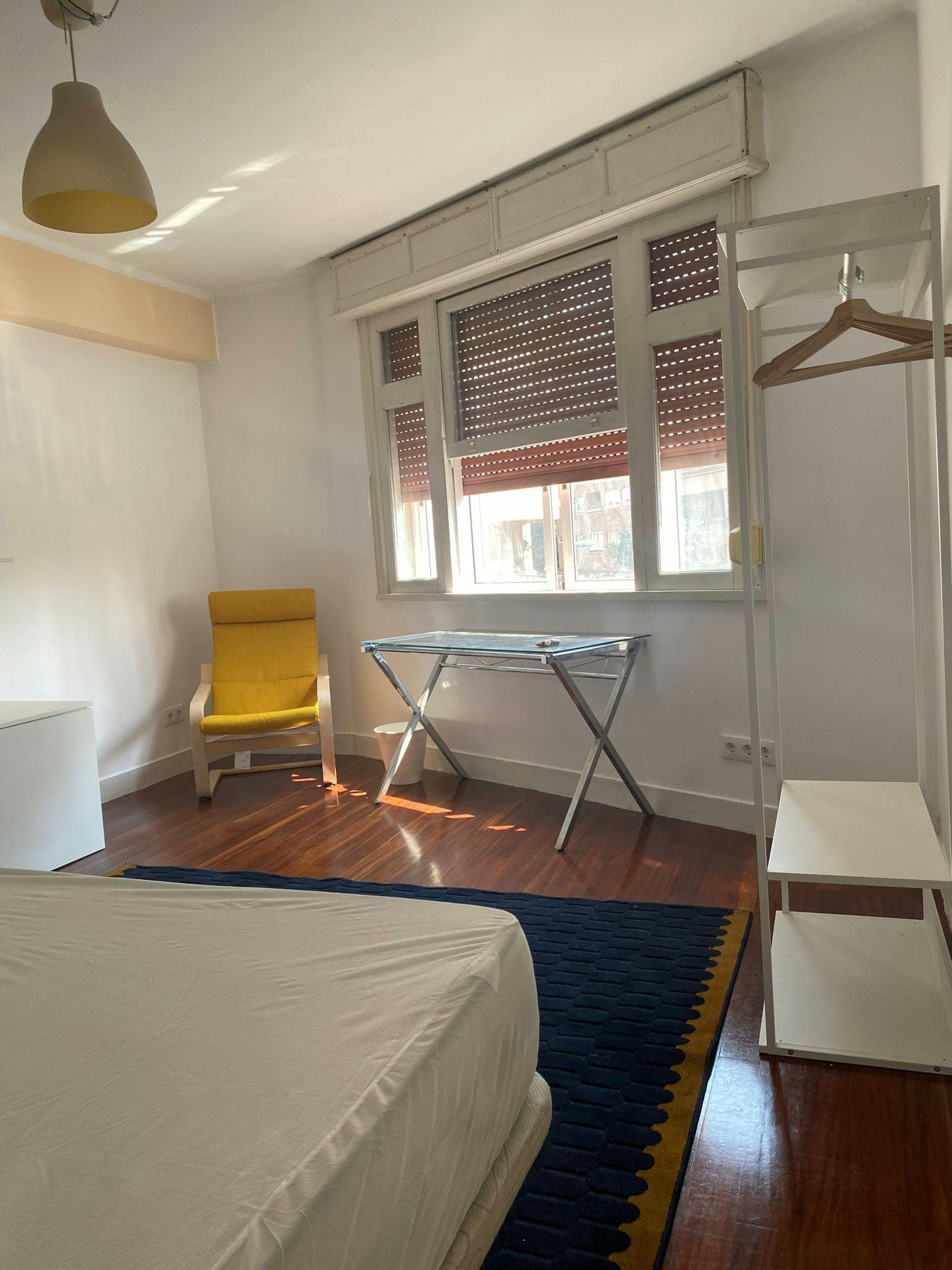 Habitación privada en alquiler por 425 € al mes en Vigo, Rúa Médico Don José Mato