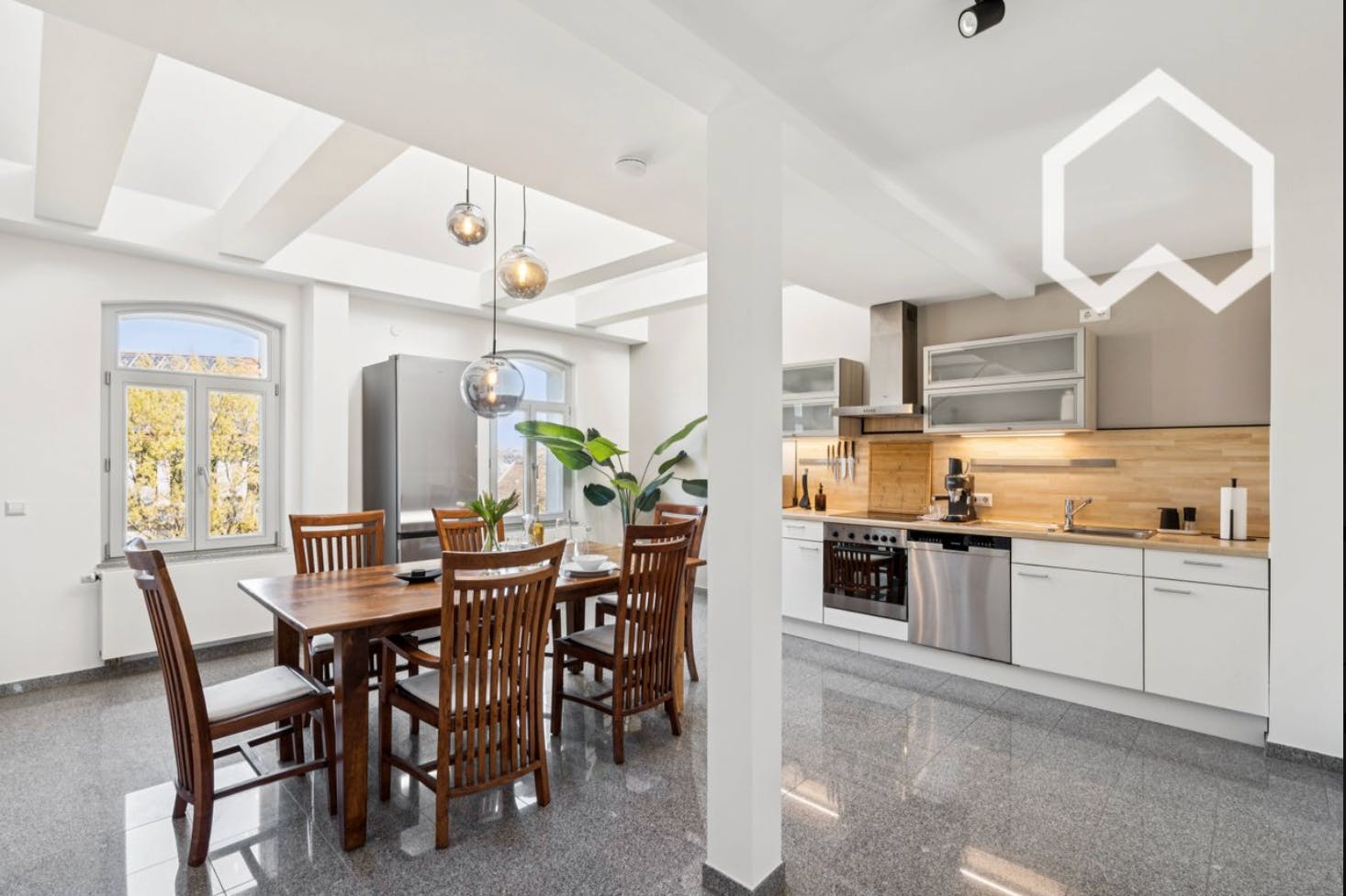 Apartment for rent for €2,499 per month in Hannover, Haspelmathstraße