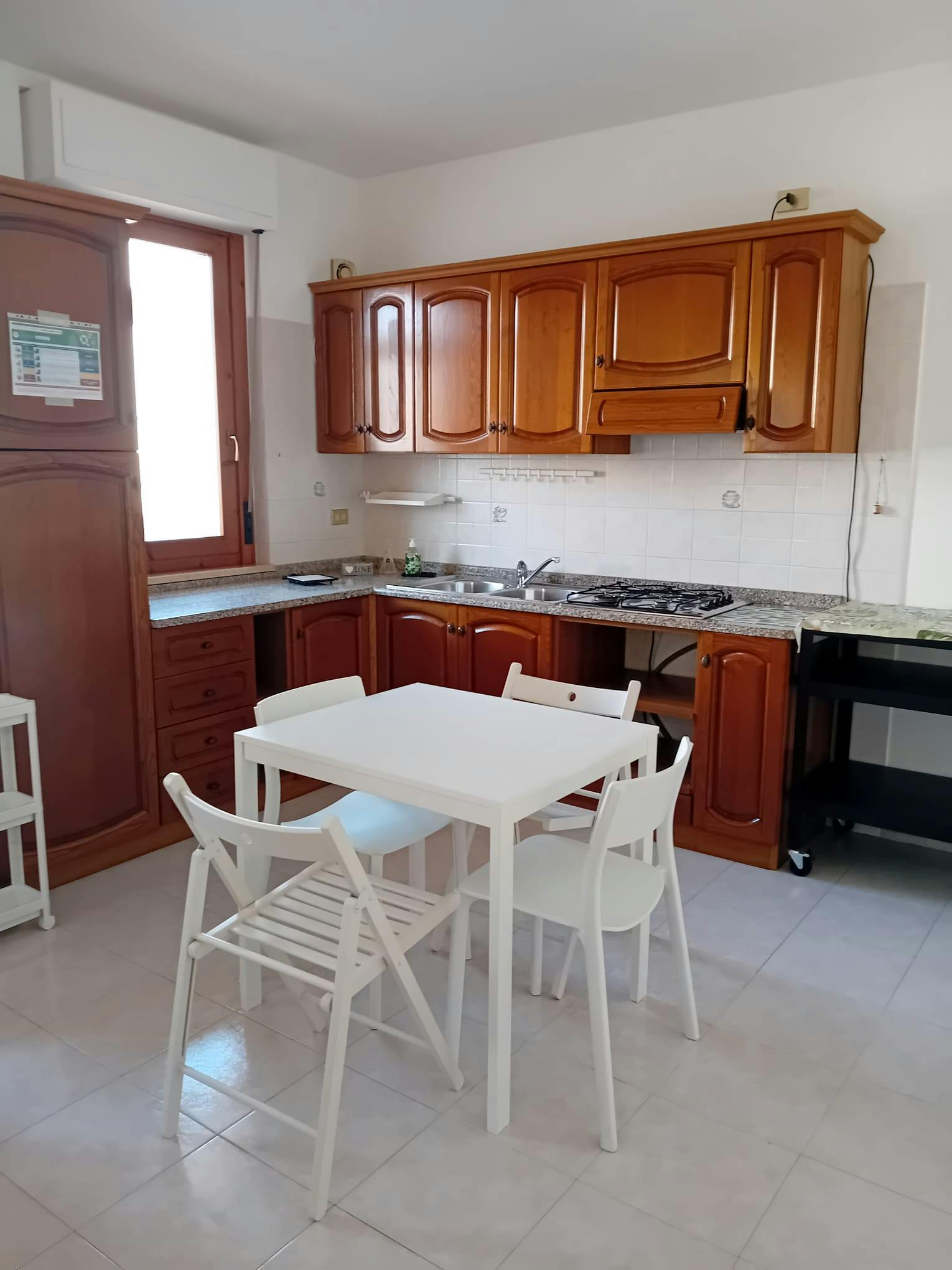 公寓 正在以 €800 的月租出租，其位于 Quartu Sant'Elena, Via A. Catalani