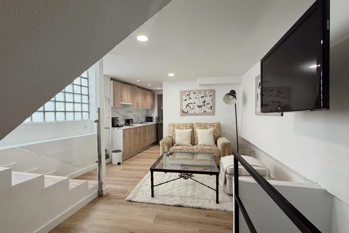 1-Bedroom Apartment in Calle Pinos Alta, Madrid (1703427) ROOM