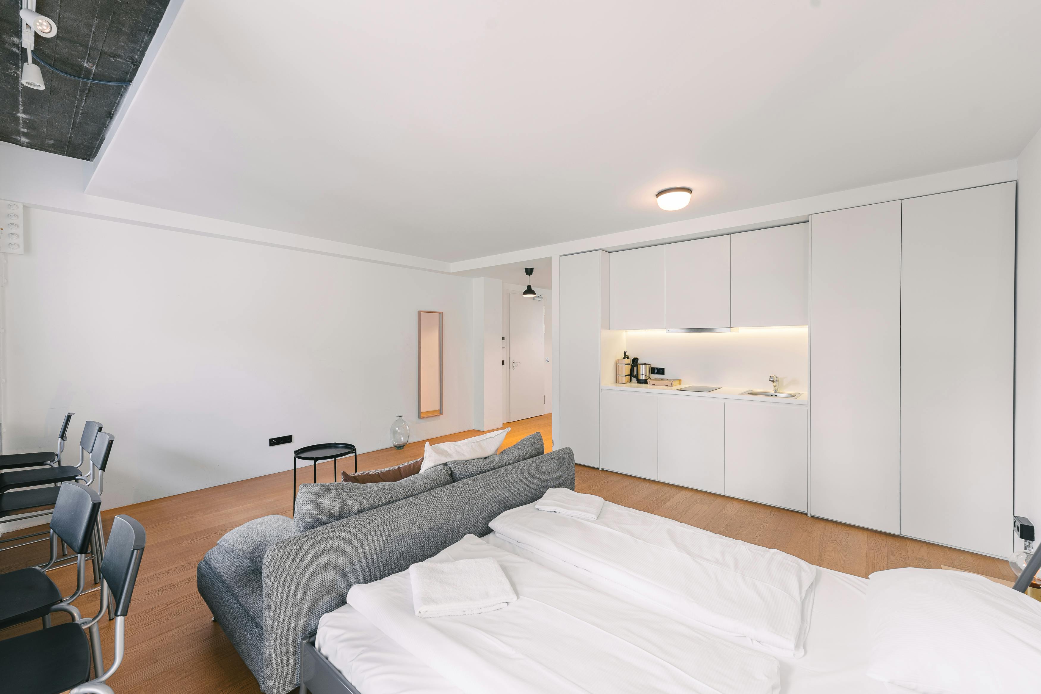 Apartment for rent for €1,895 per month in Berlin, Rungestraße