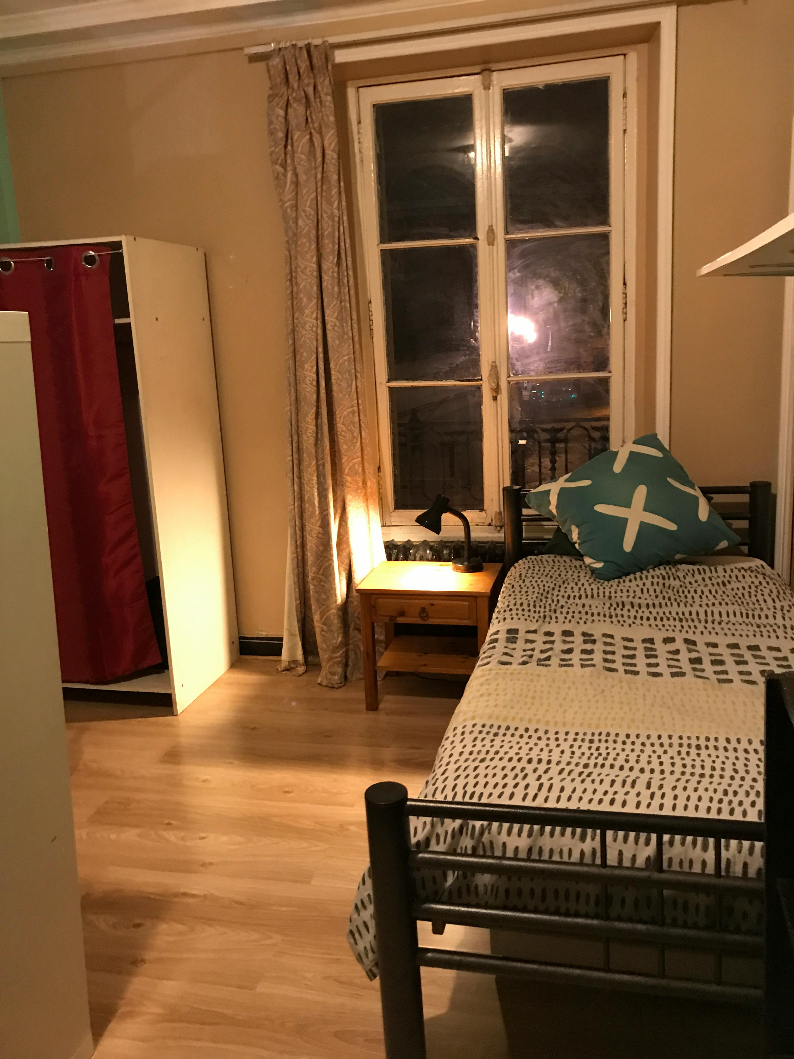 Chambre partagée à louer pour 350 €/mois à Savigny-sur-Orge, Grande Rue