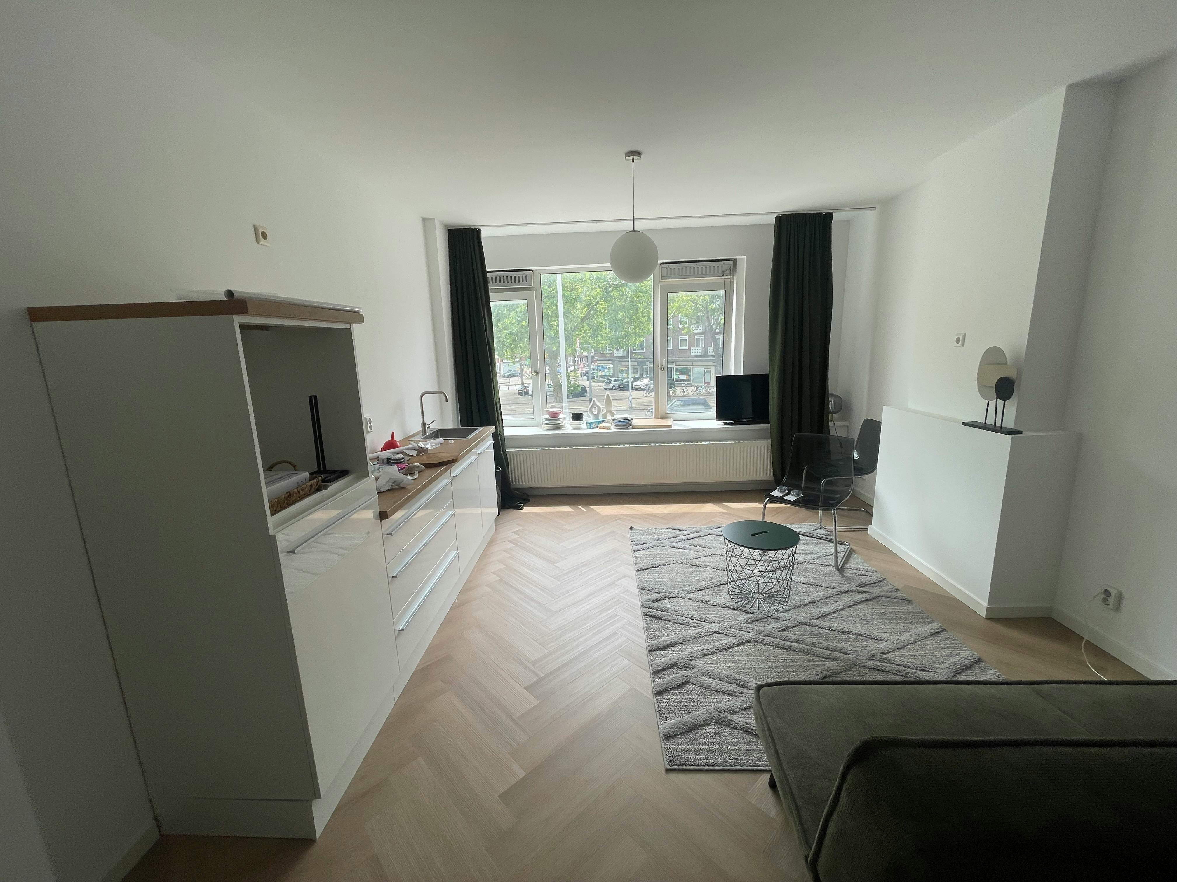 Apartment for rent for €1,100 per month in Rotterdam, Pleinweg