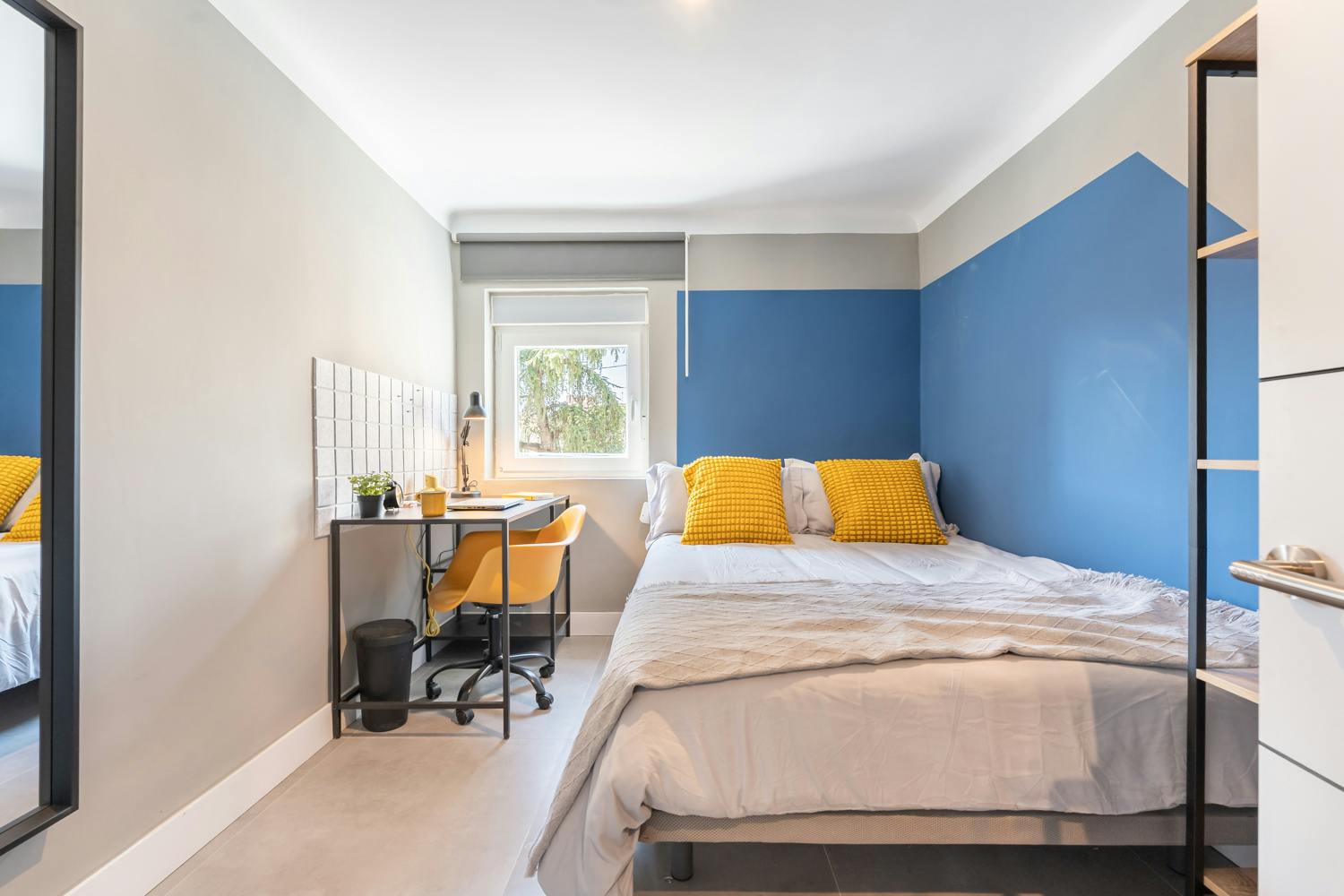 Single room Madrid, 1 bed, 10m² — photo 1
