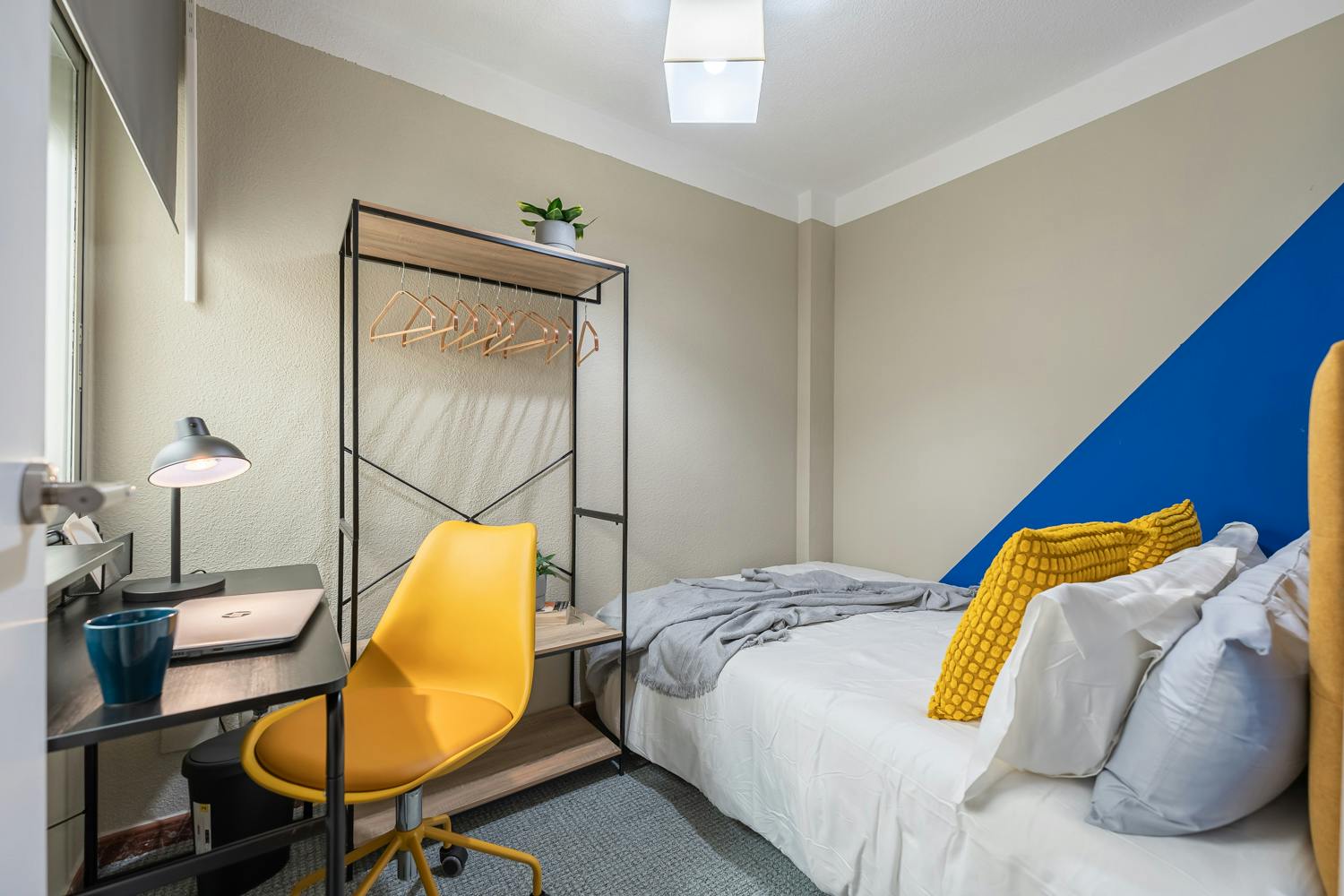 Privat rum att hyra för 425 € i månaden i Rivas-Vaciamadrid, Plaza de Pablo Picasso