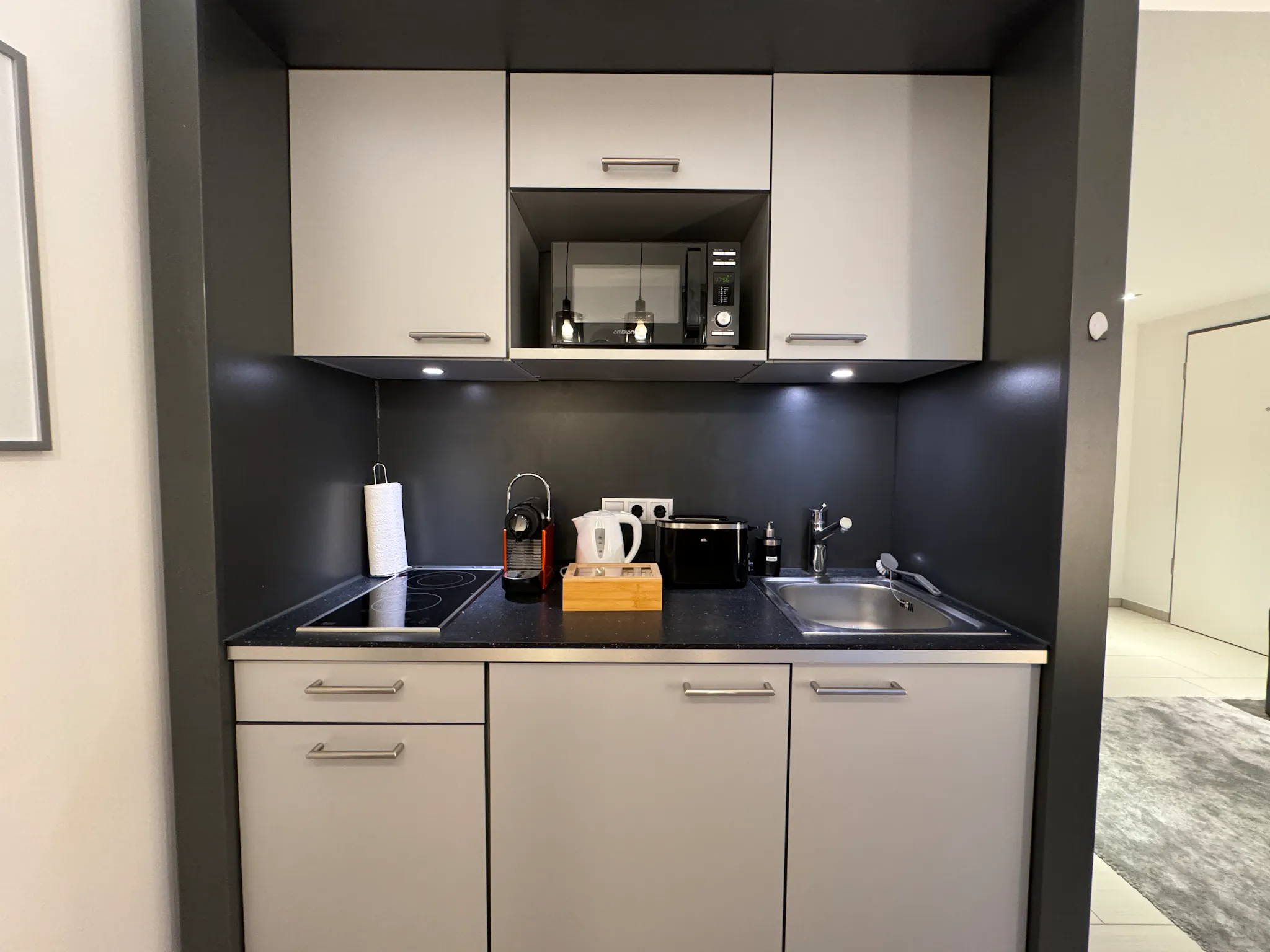 1-Bedroom Apartment in Degenfeldstraße, Karlsruhe (1703775) ROOM 2