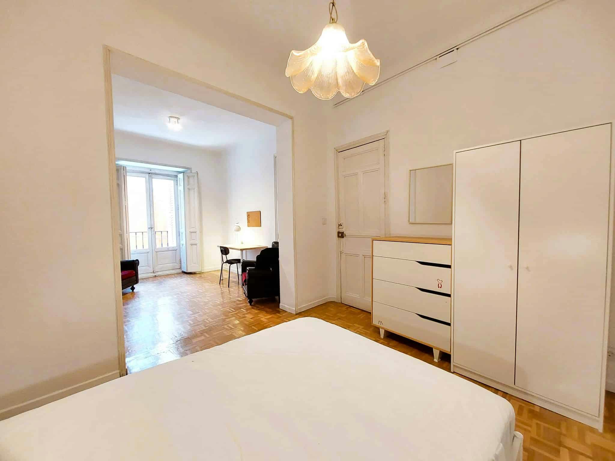 Calle de Bailén, Madrid preview