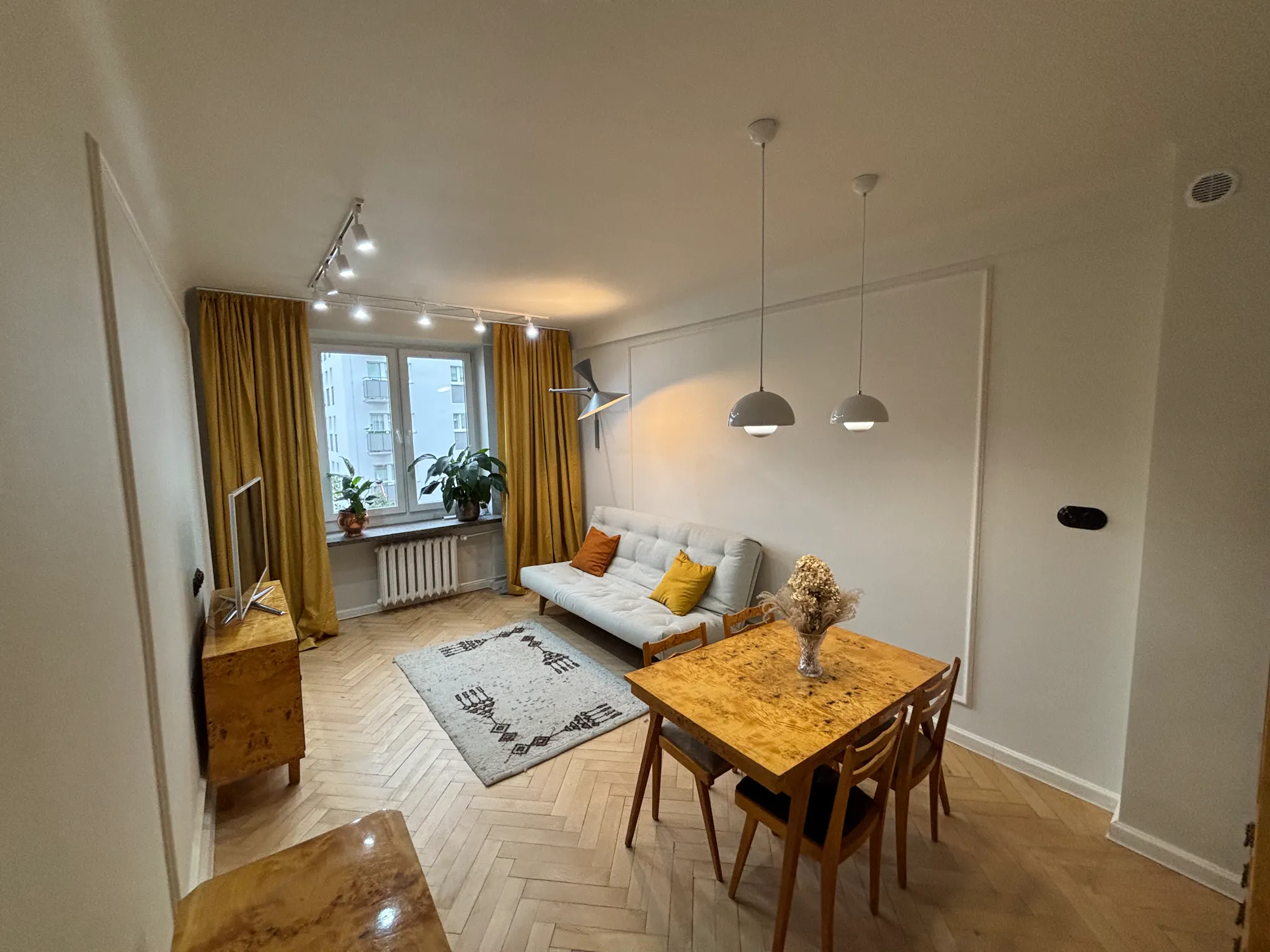 Chmielna, Wola preview
